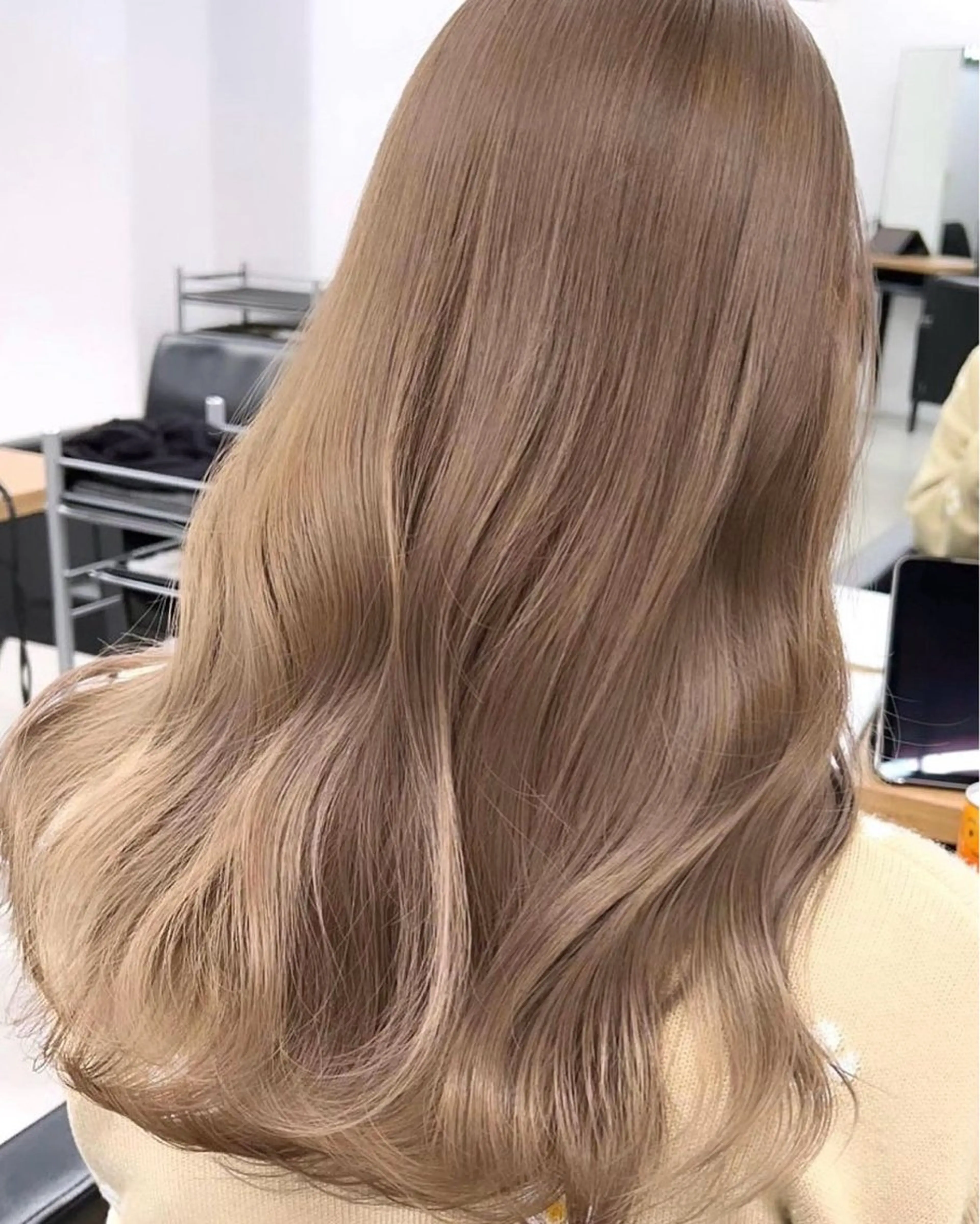 【人気No3】レイヤーカット+ブリーチありダブルカラー+リッチトリートメント🔹ミニモ学割/韓国ヘアの写真