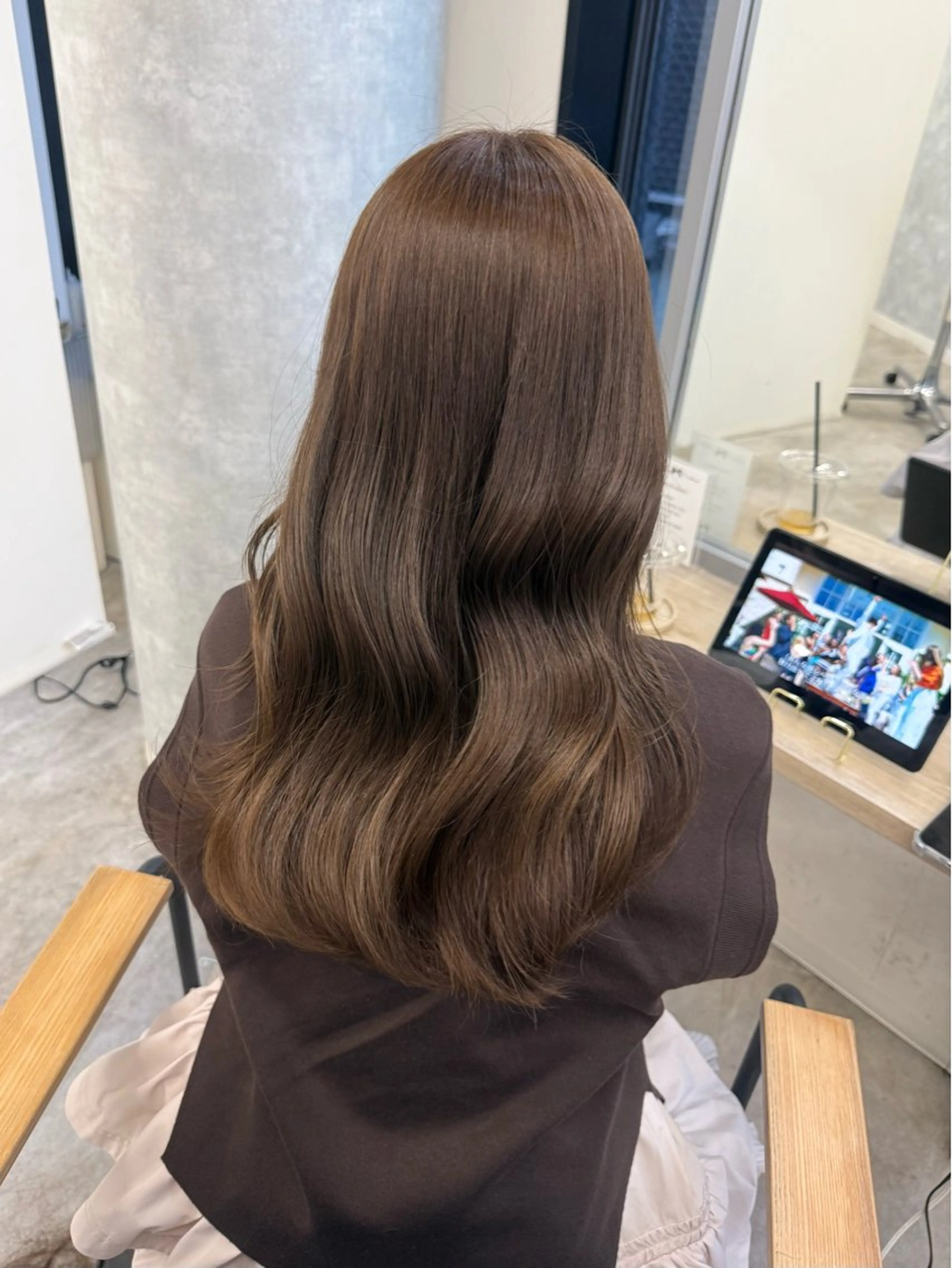 ロング カラー ヘアアレンジ ベージュカラー カット ヘアカラー トリートメント Himawari♡ 柔らかいカラーのヘアスタイル