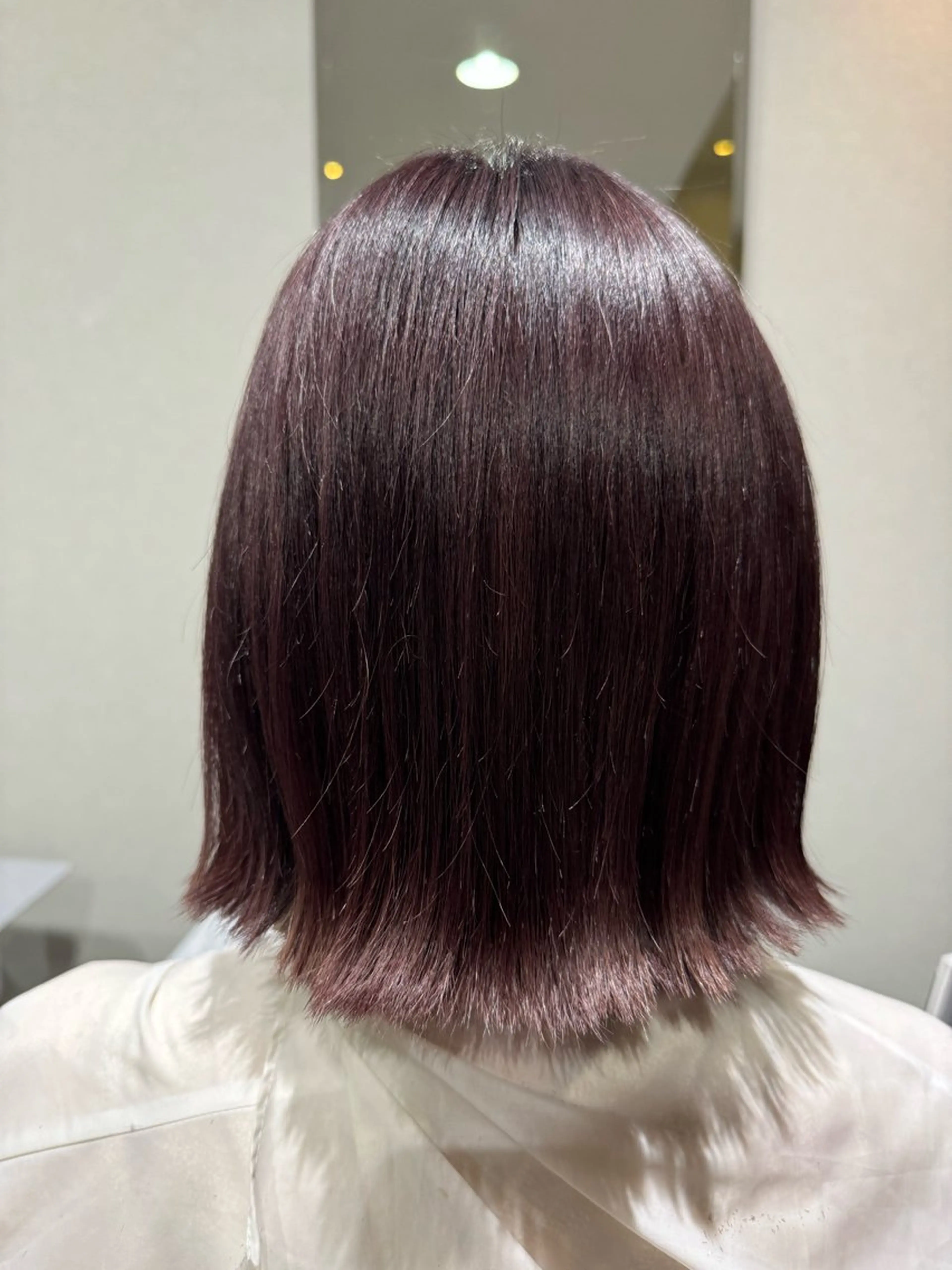 ショート カラー 岡村 真琴のヘアスタイル
