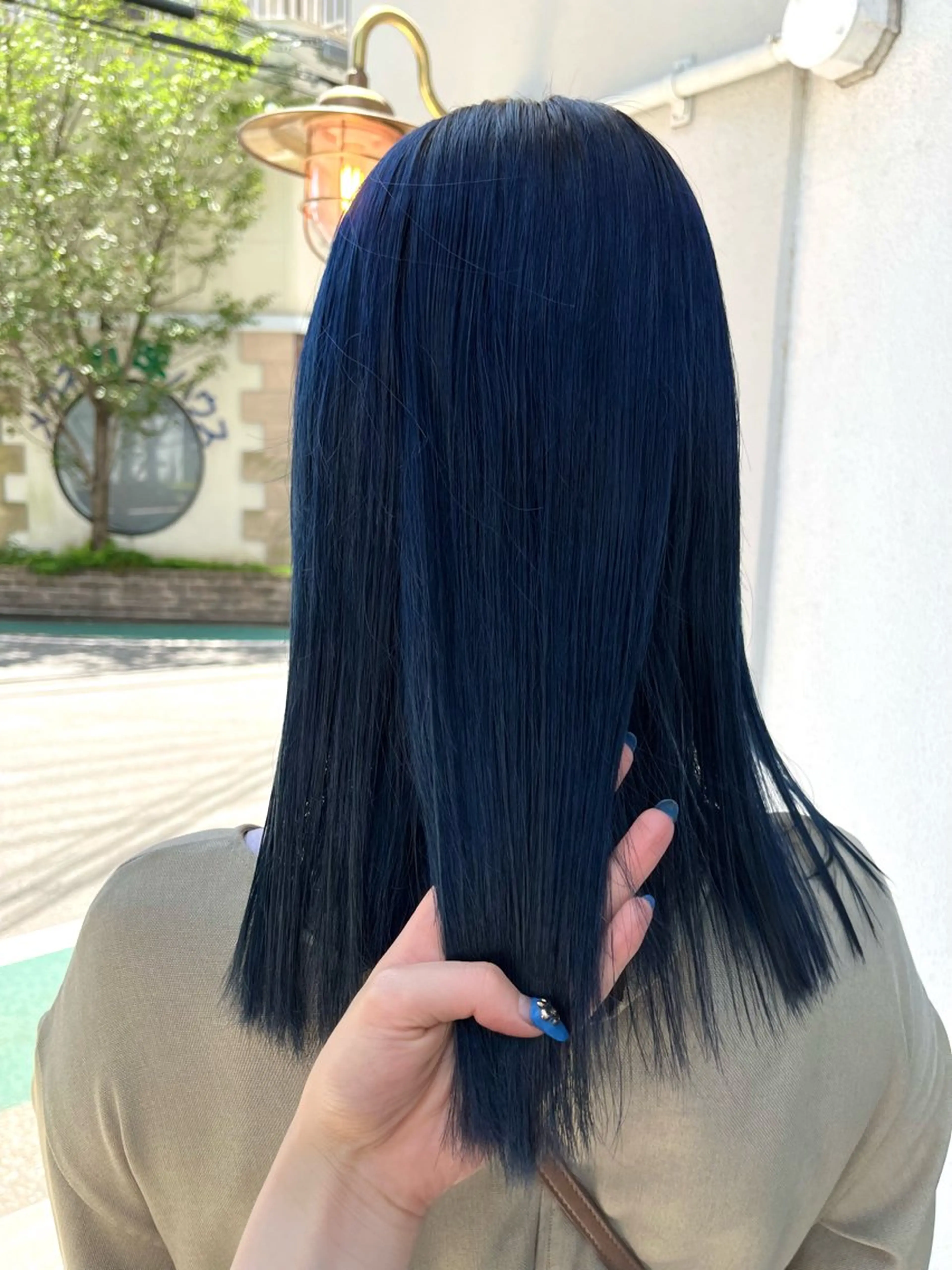 セミロング カラー 中川 もえか【明石】のヘアスタイル