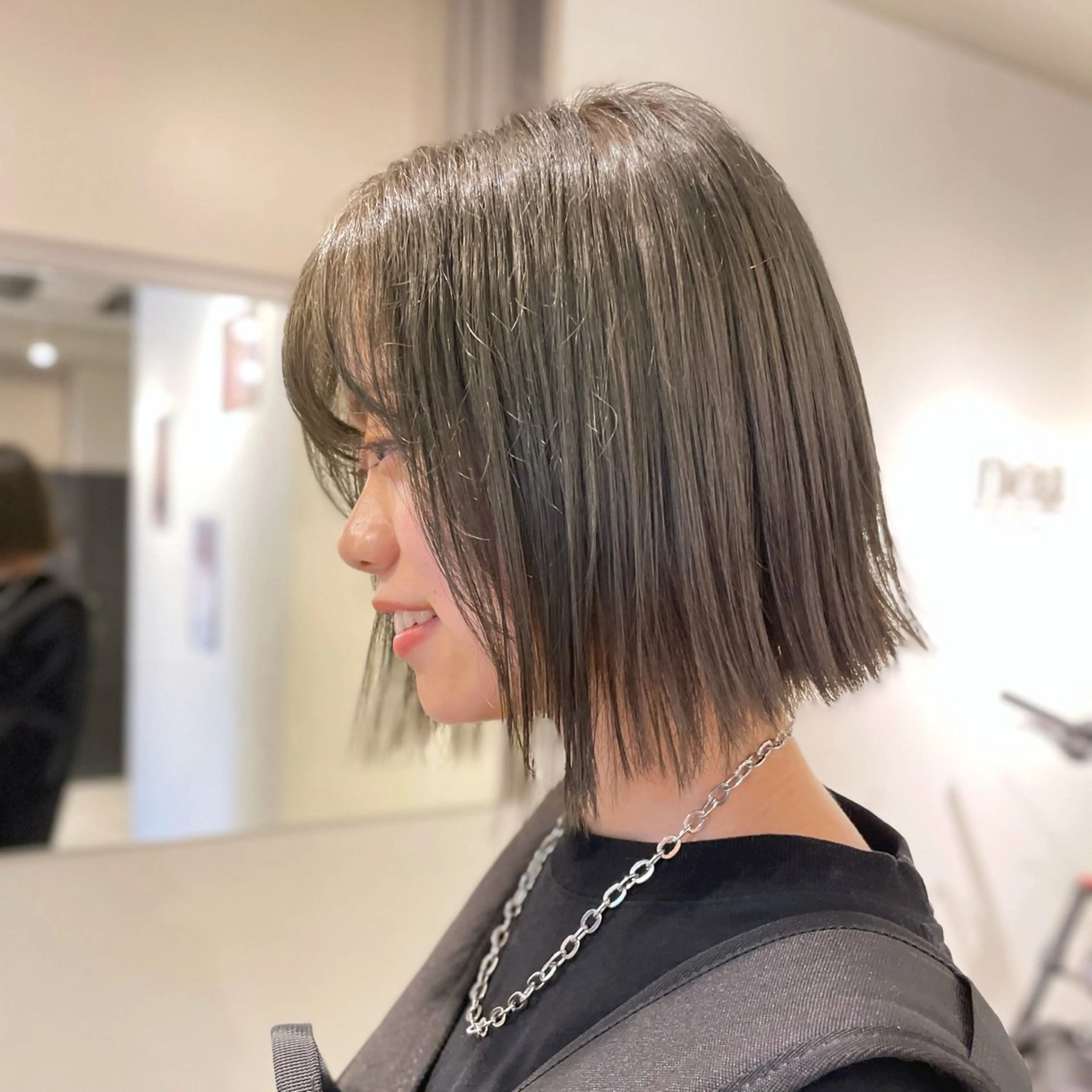 ミディアム カラー ベージュカラー オリーブベージュ noa hair design 町田店所属・miyu♡̷̷ 韓国ヘア/顔まわりのヘアスタイル