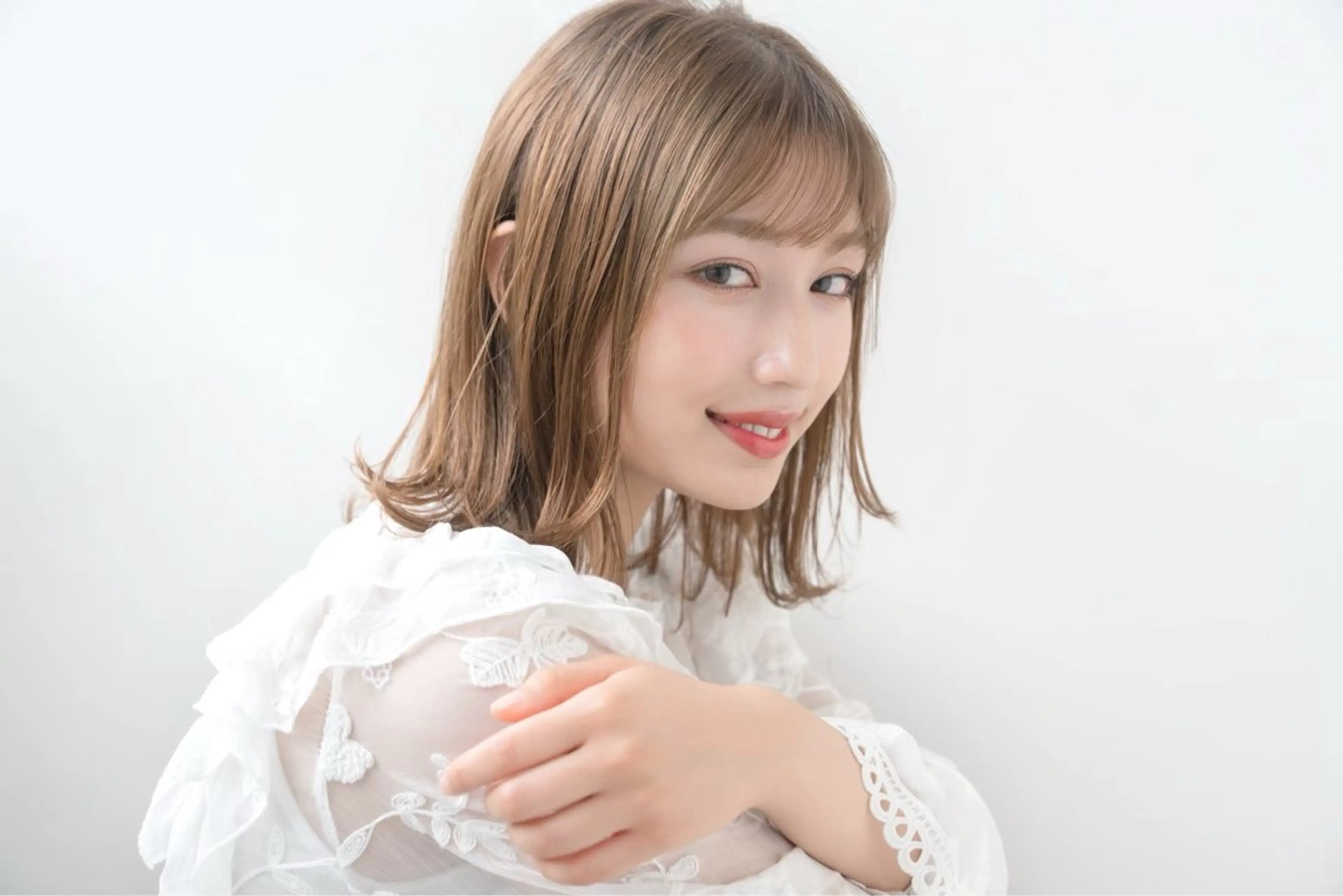 前髪、サイドバングカットの写真