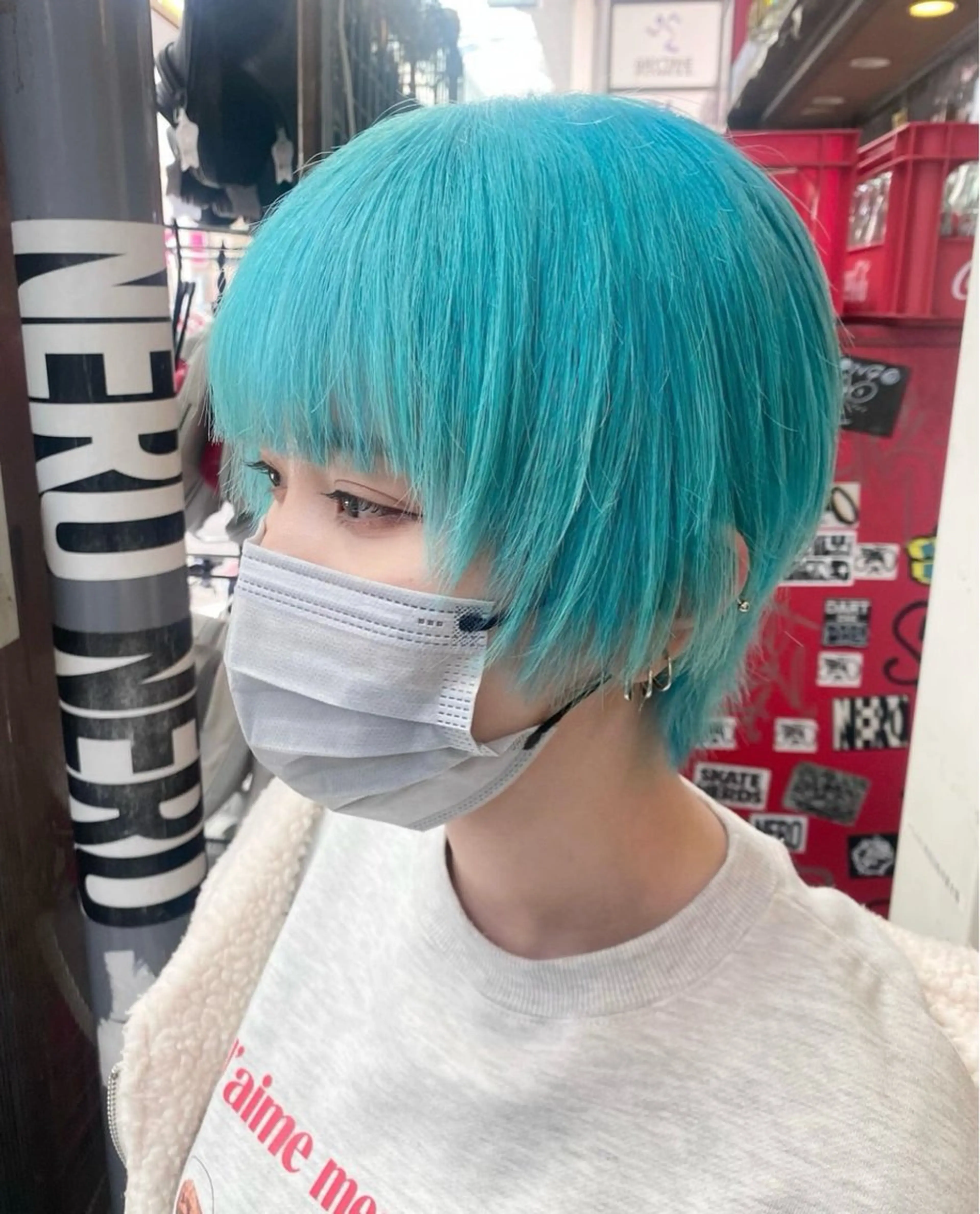 ショート カラー ブルーカラー ショートヘア ヘアカラー GARU-ガル-所属・TSUNO🦖 派手髪/オタク美容師のヘアスタイル