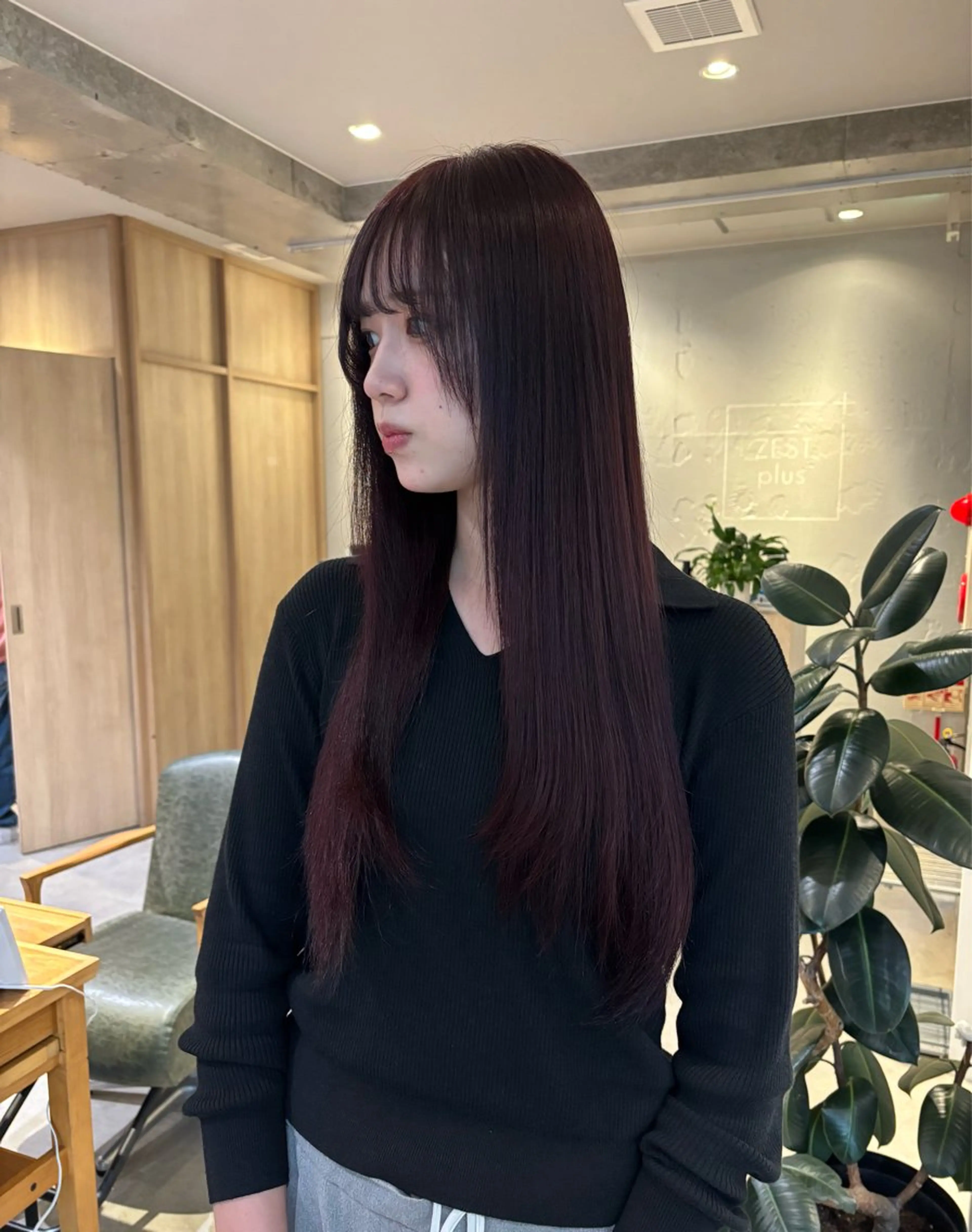 ロング カラー ラベンダーカラー レッドカラー ヘアカラー トリートメント りあの🎀 /暖色カラー🍒のヘアスタイル