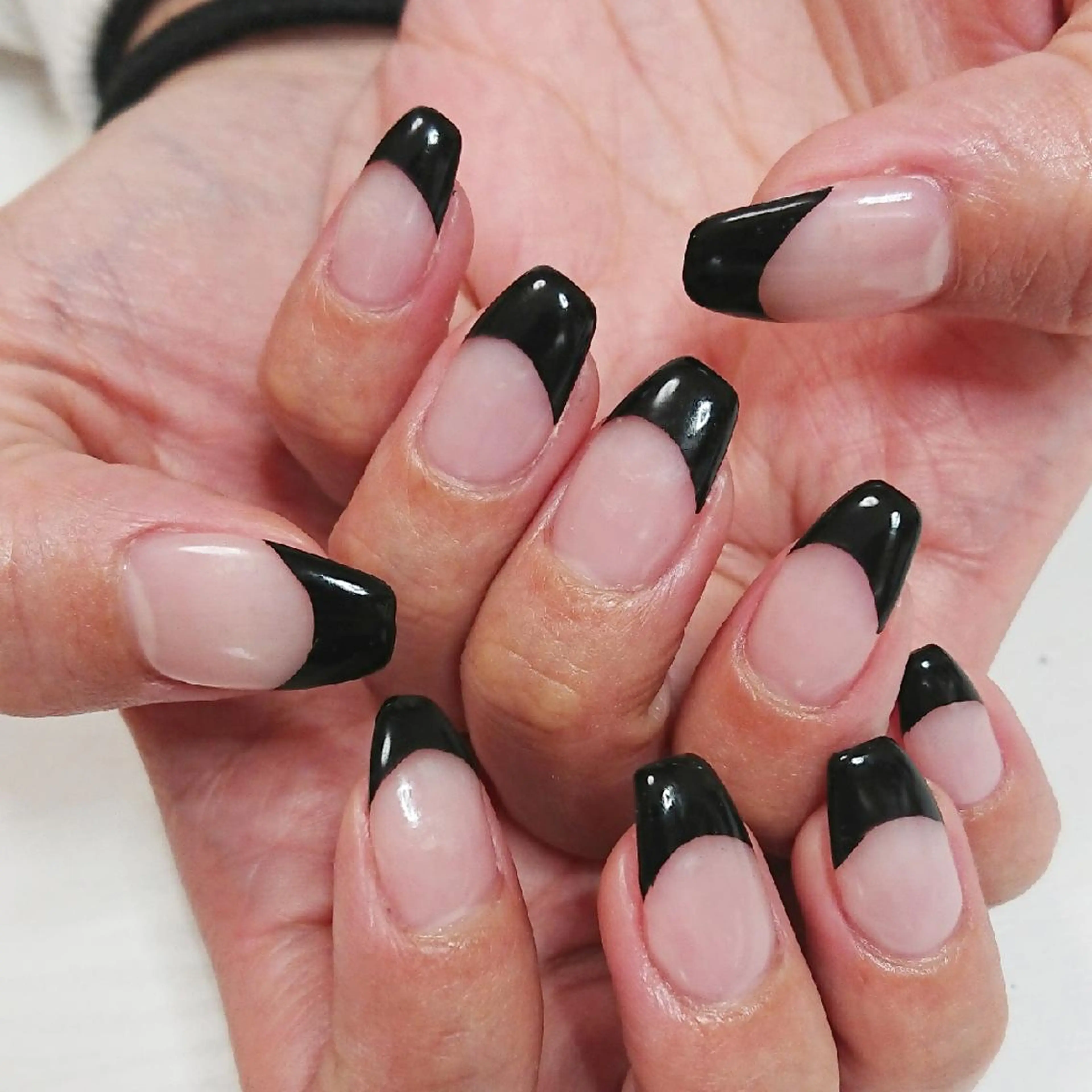 ネイル フレンチネイル ハンドネイル Lilith Nailのネイルデザイン