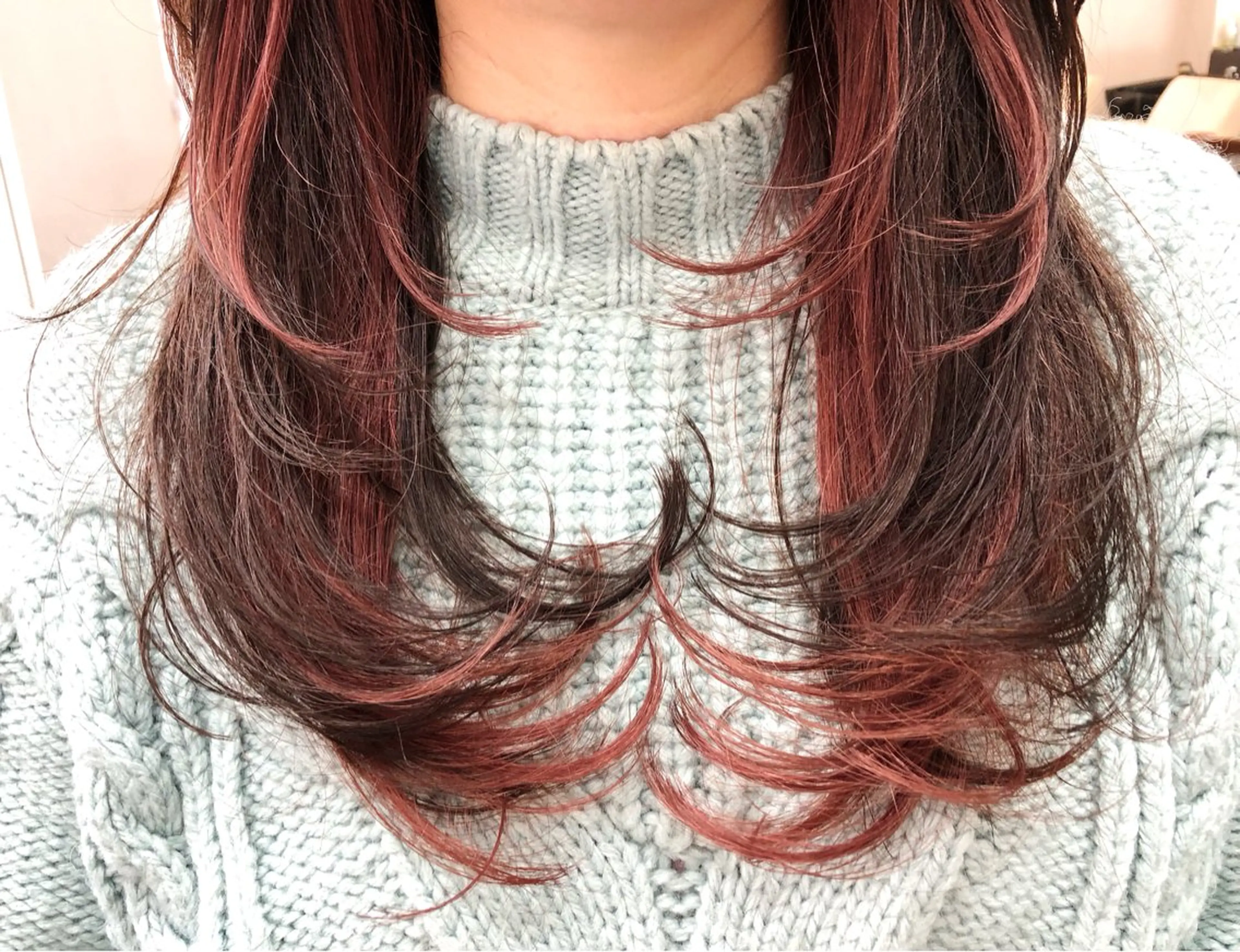 ロング レイヤーカット カット ヘアカラー トリートメント ヘッドスパ FORMA所属・美髪育成 FORMA代表　関のヘアスタイル