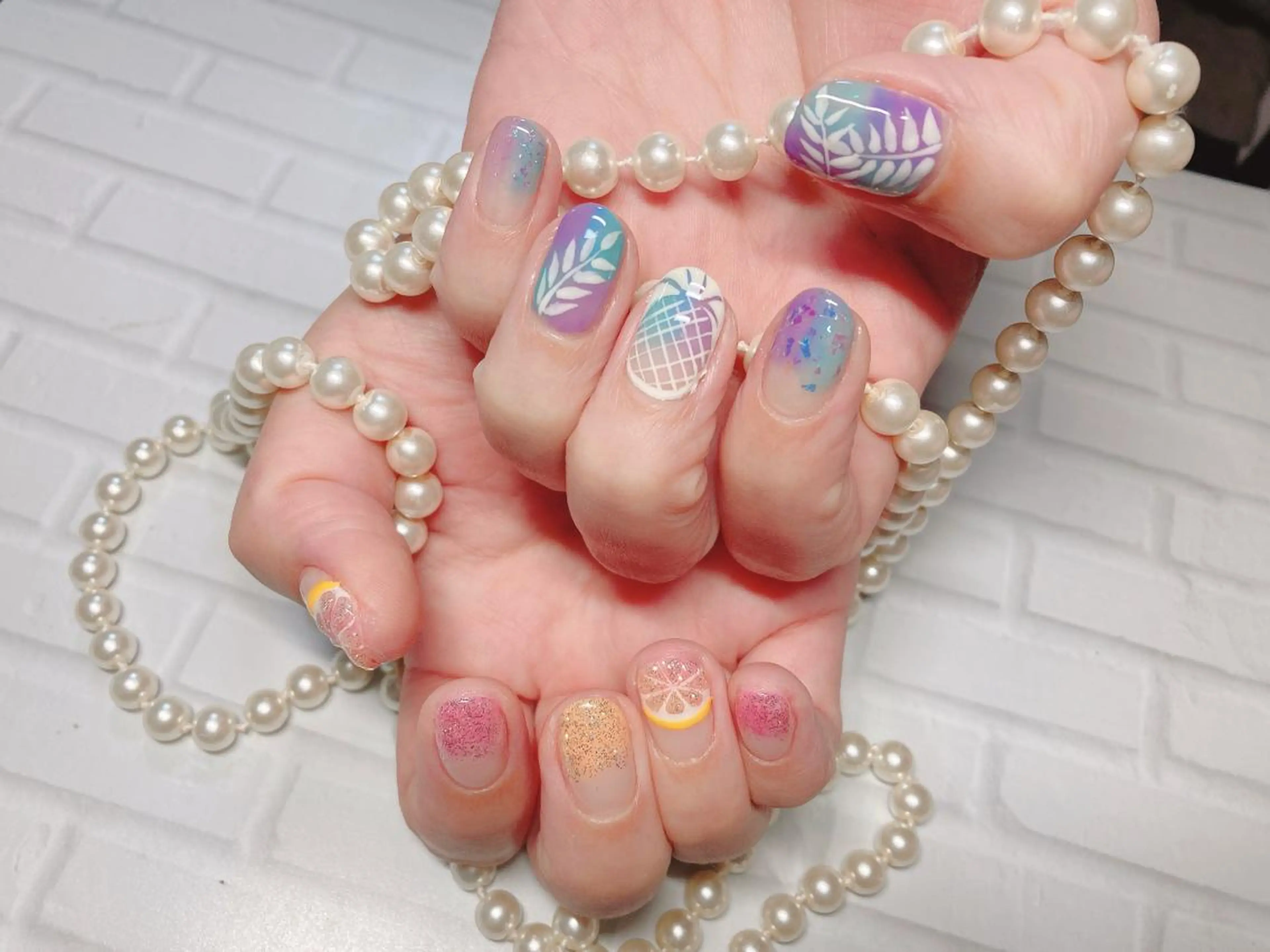 ネイル アートネイル キラキラネイル ハンドネイル ハンドケア ネイルサロン HARRYS所属・ネイル･脱毛サロン HARRYSのエステ・リラクイメージ