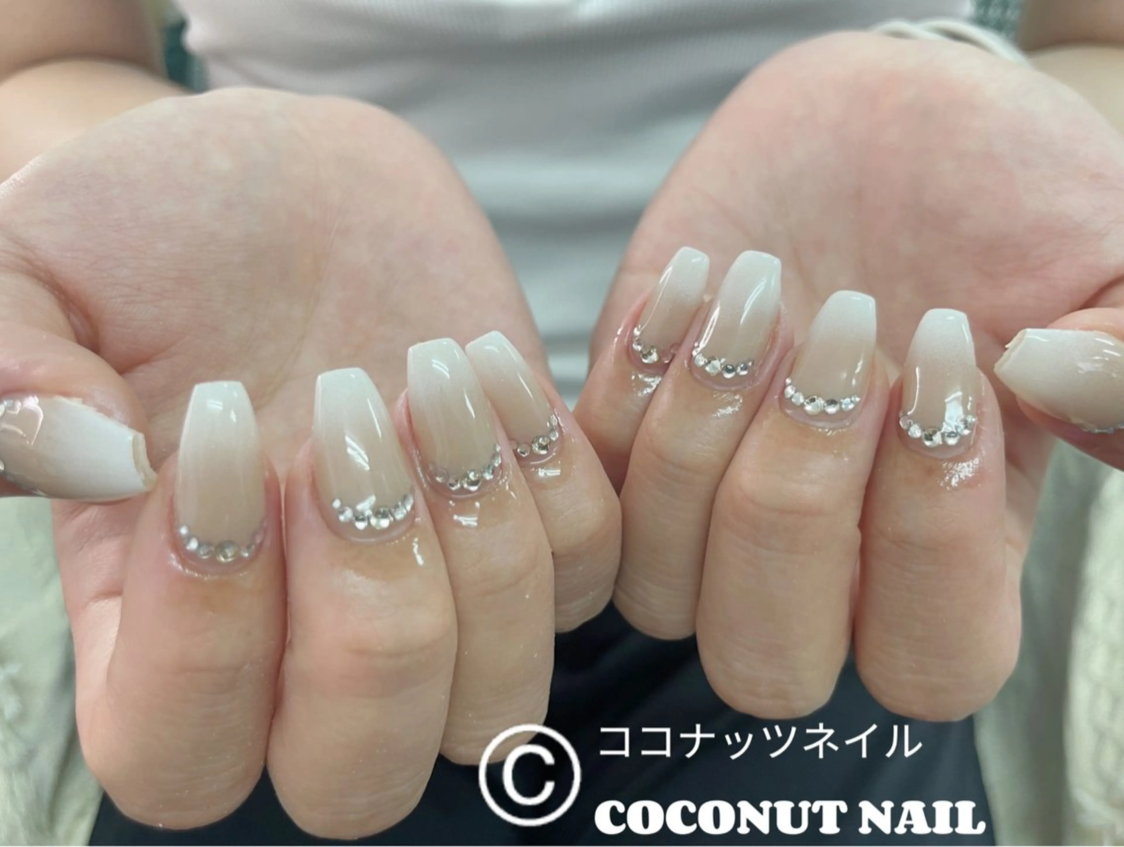ネイル べっ甲ネイル フレンチネイル キラキラネイル マグネットネイル 大理石ネイル(マーブル) ハンドネイル 神田 ココナッツのネイルデザイン