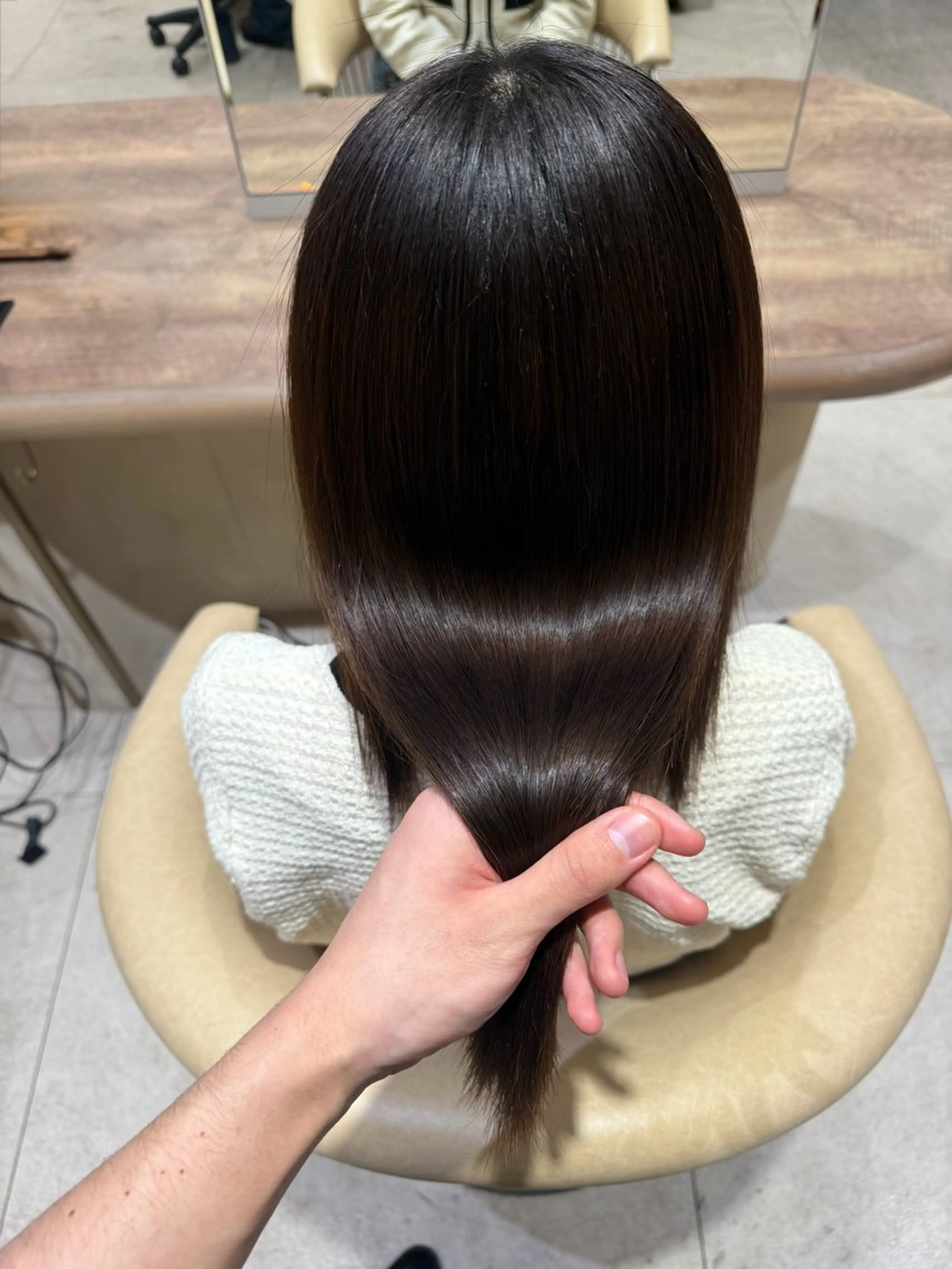 ロング カラー カット ヘアカラー トリートメント とろける艶髪レイヤー カット髪質改善しゅんのヘアスタイル