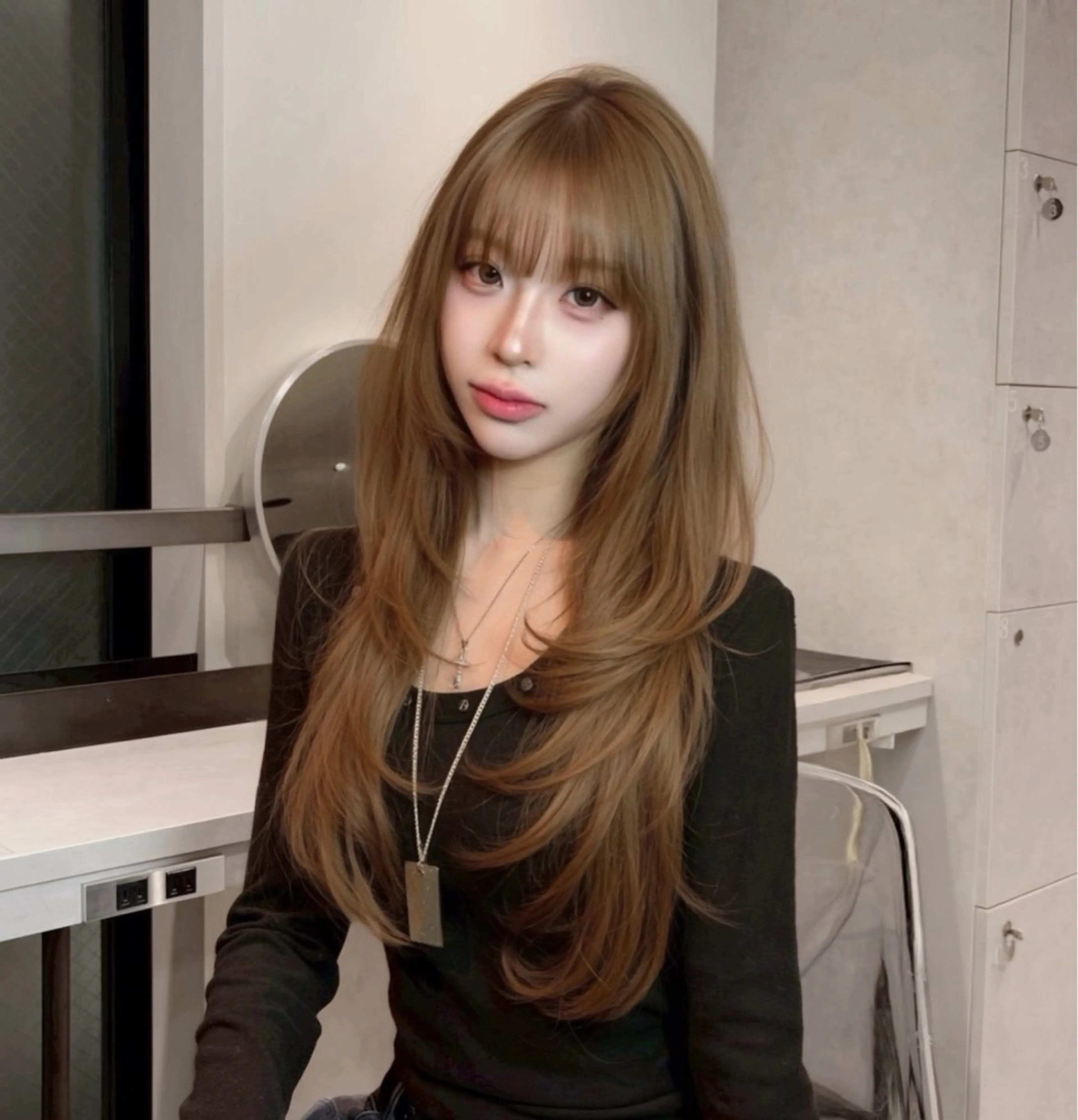 ロング ハッシュカット ハイレイヤー レイヤーカット 吉村 駿佑のヘアスタイル