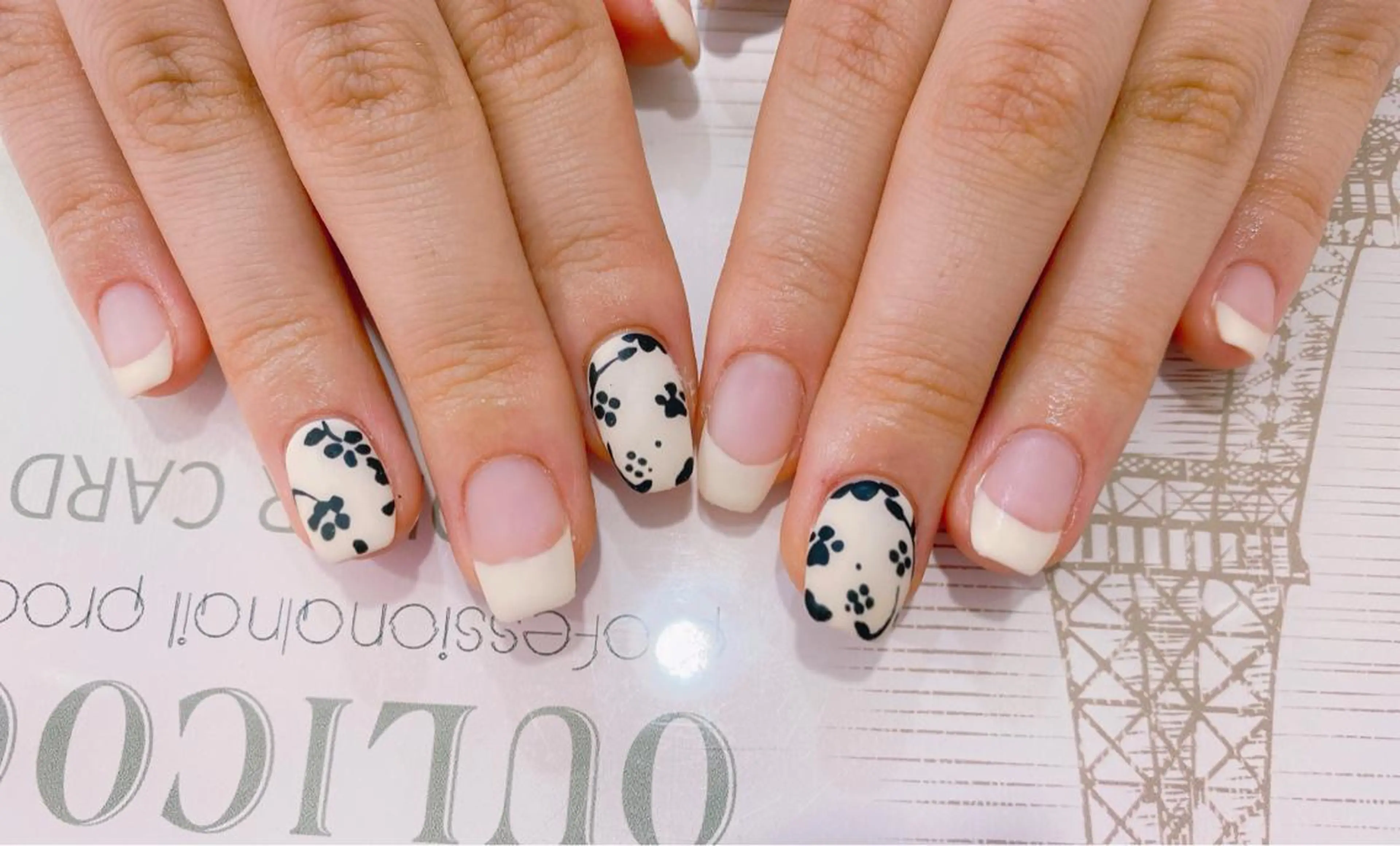 ネイル エムズ エムズのマツエク・マツパデザイン