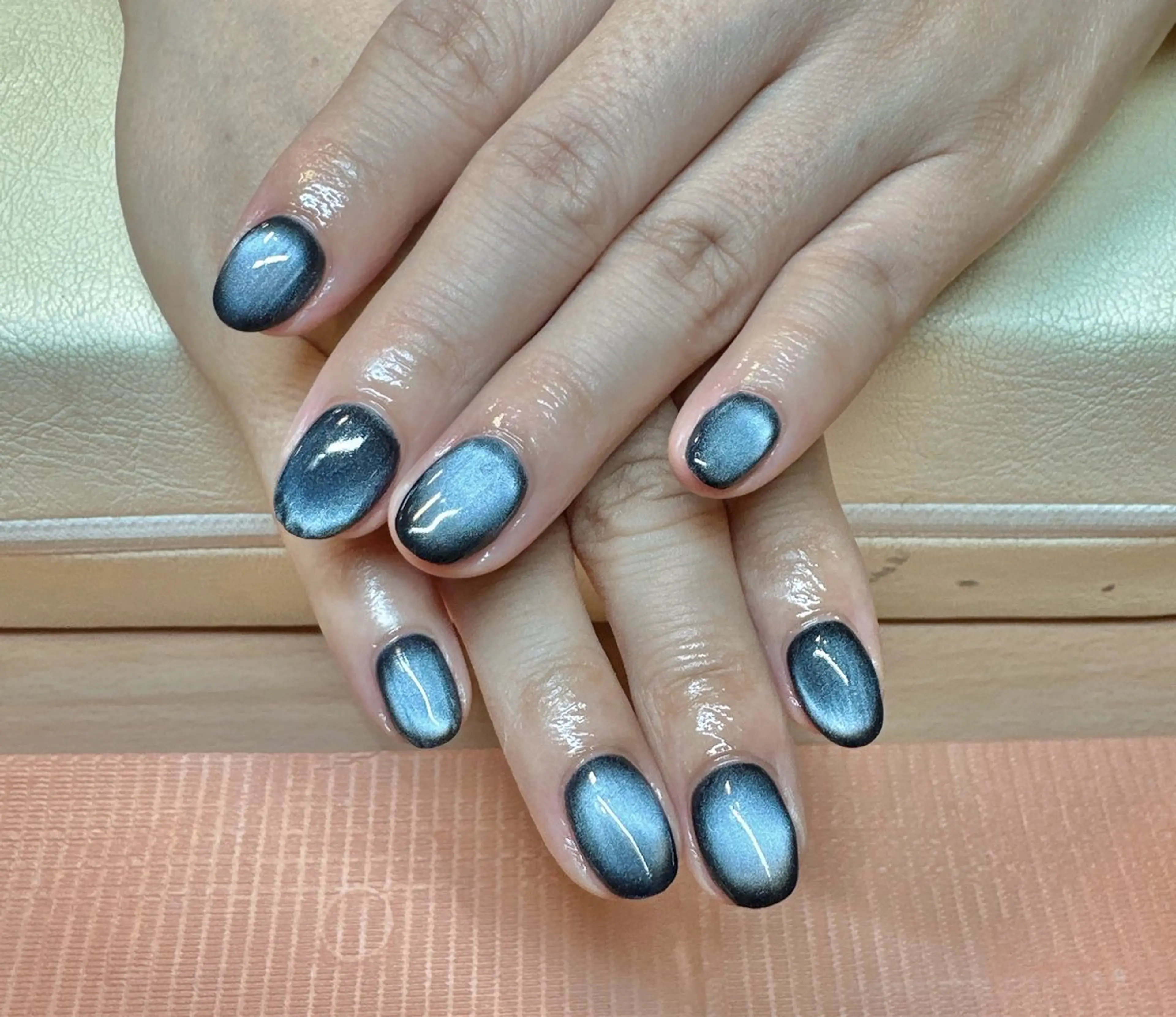 ネイル マグネットネイル ネイビー MARIENAILS owadaのネイルデザイン