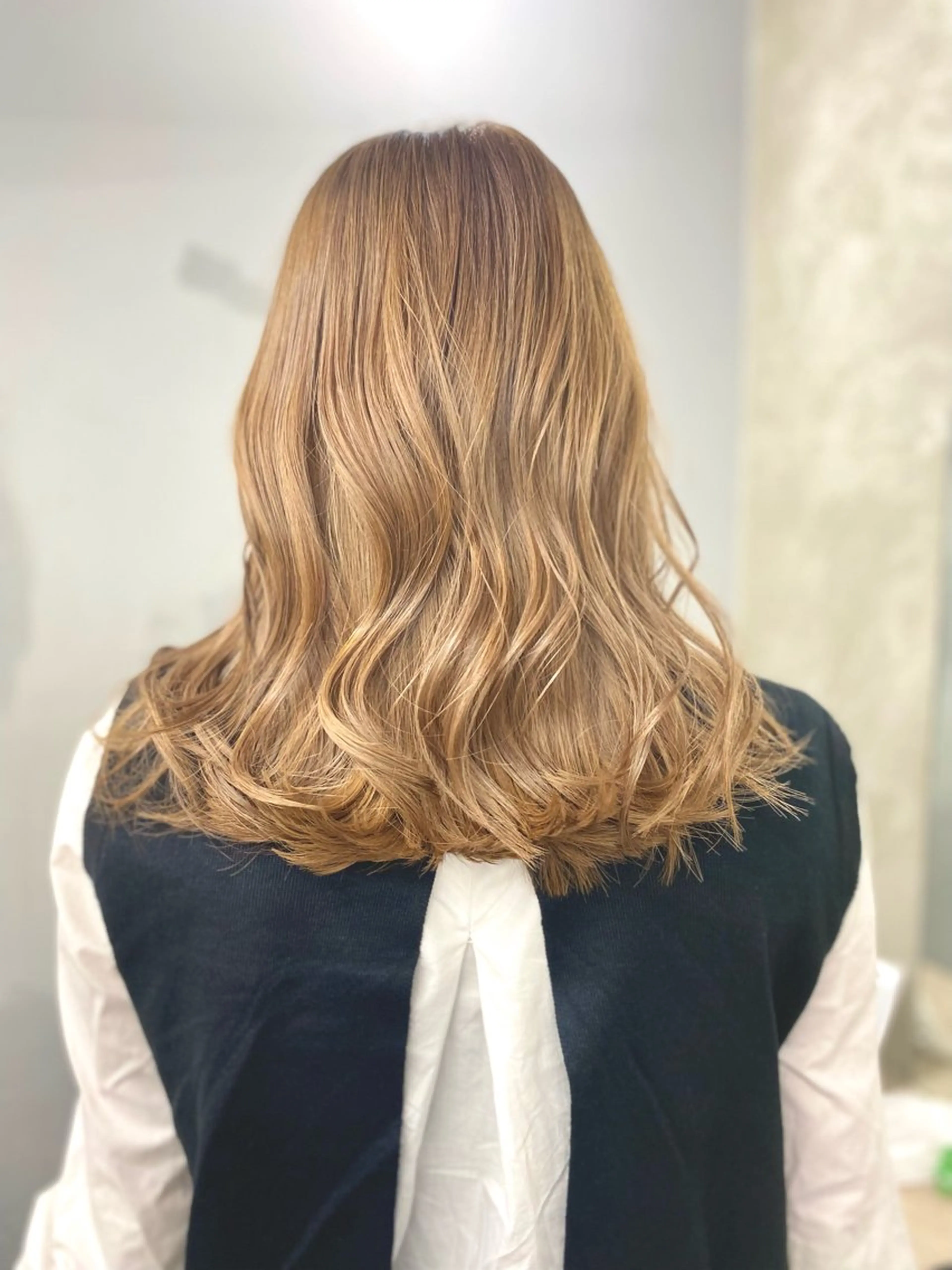ロング カラー アディクシーカラー バレイヤージュ ベージュカラー ブリーチ デザインカラー ヘアカラー トリートメント opus 店長大和 レイヤー/赤み消しのヘアスタイル