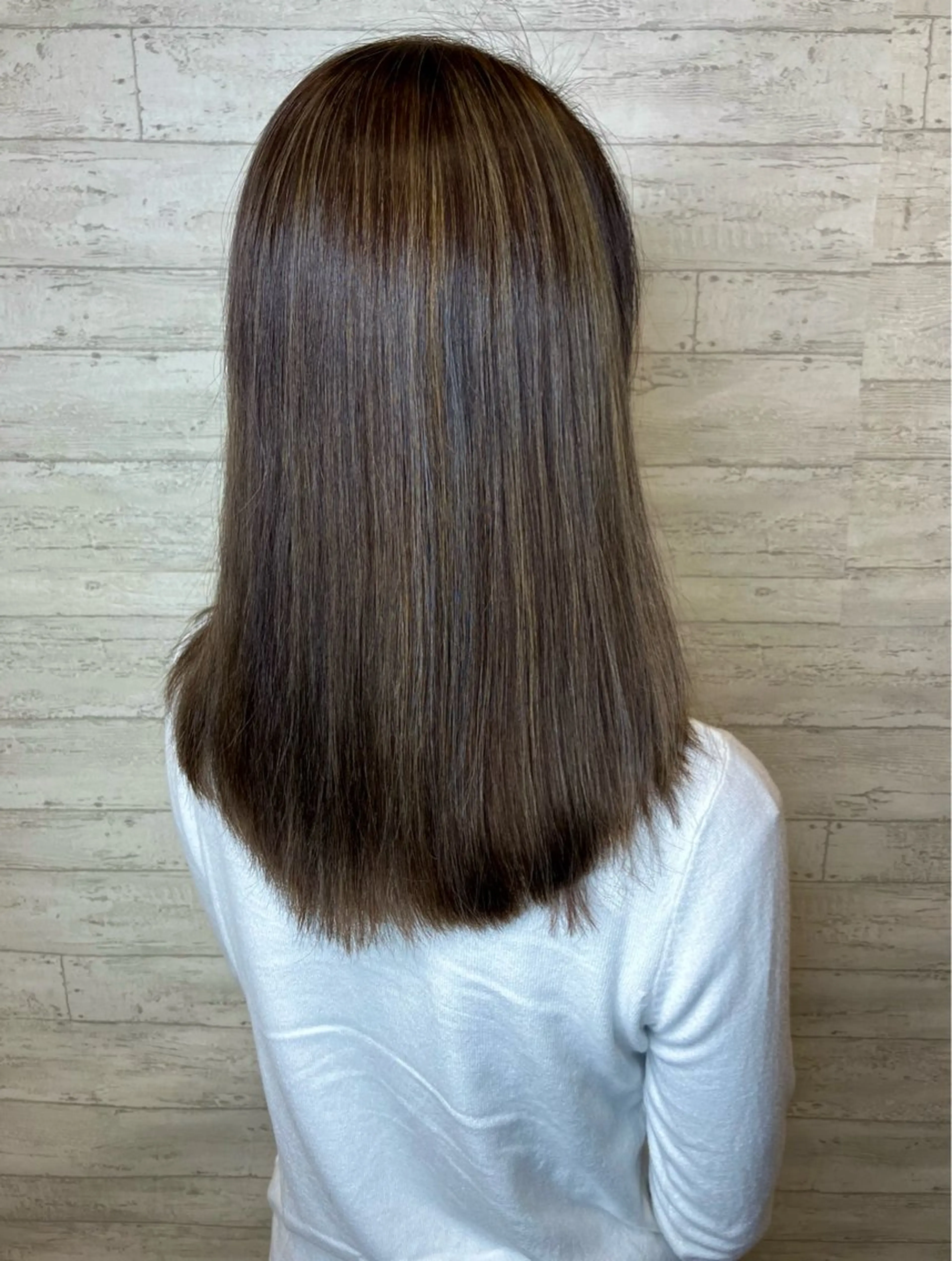 セミロング カラー ブリーチ ハイライトカラー ハイライト 小池 穂果/ 府中のヘアスタイル