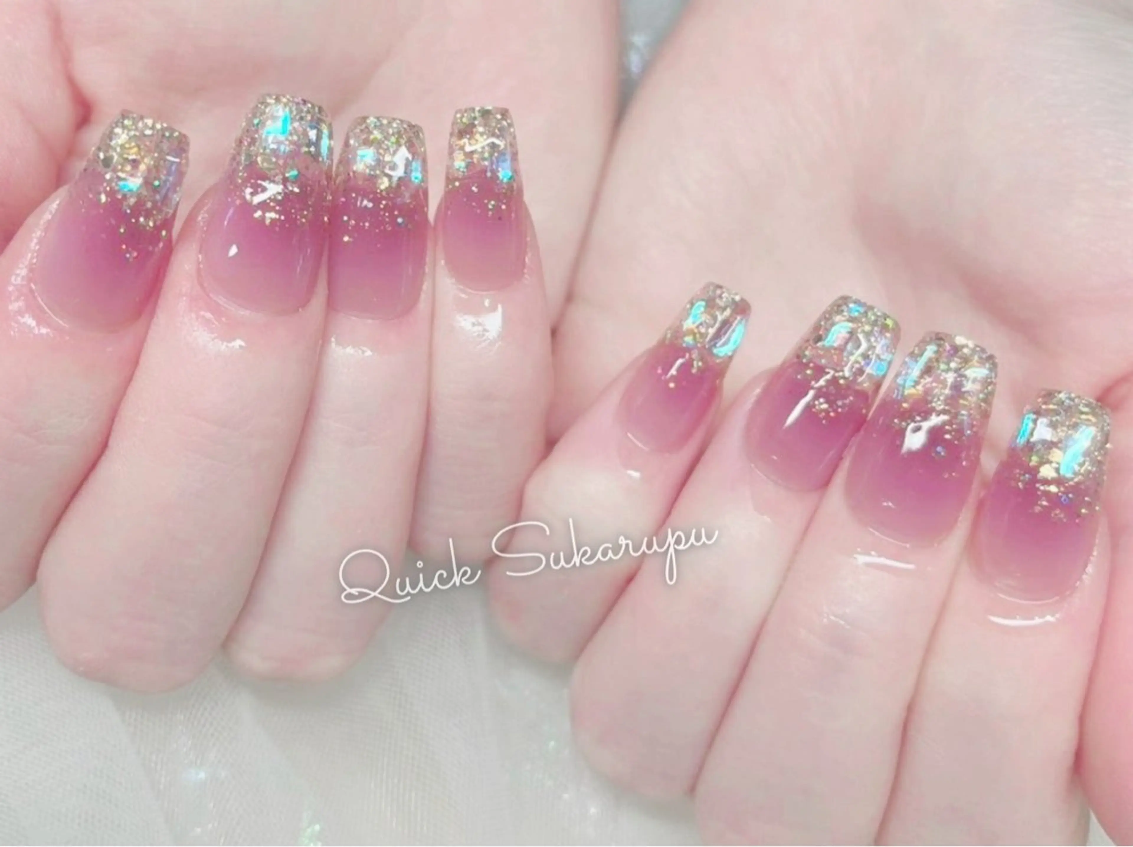 ミディアム ハンドネイル Quick Sukarupu 高田馬場店所属・Quick Sukarupuのネイルデザイン