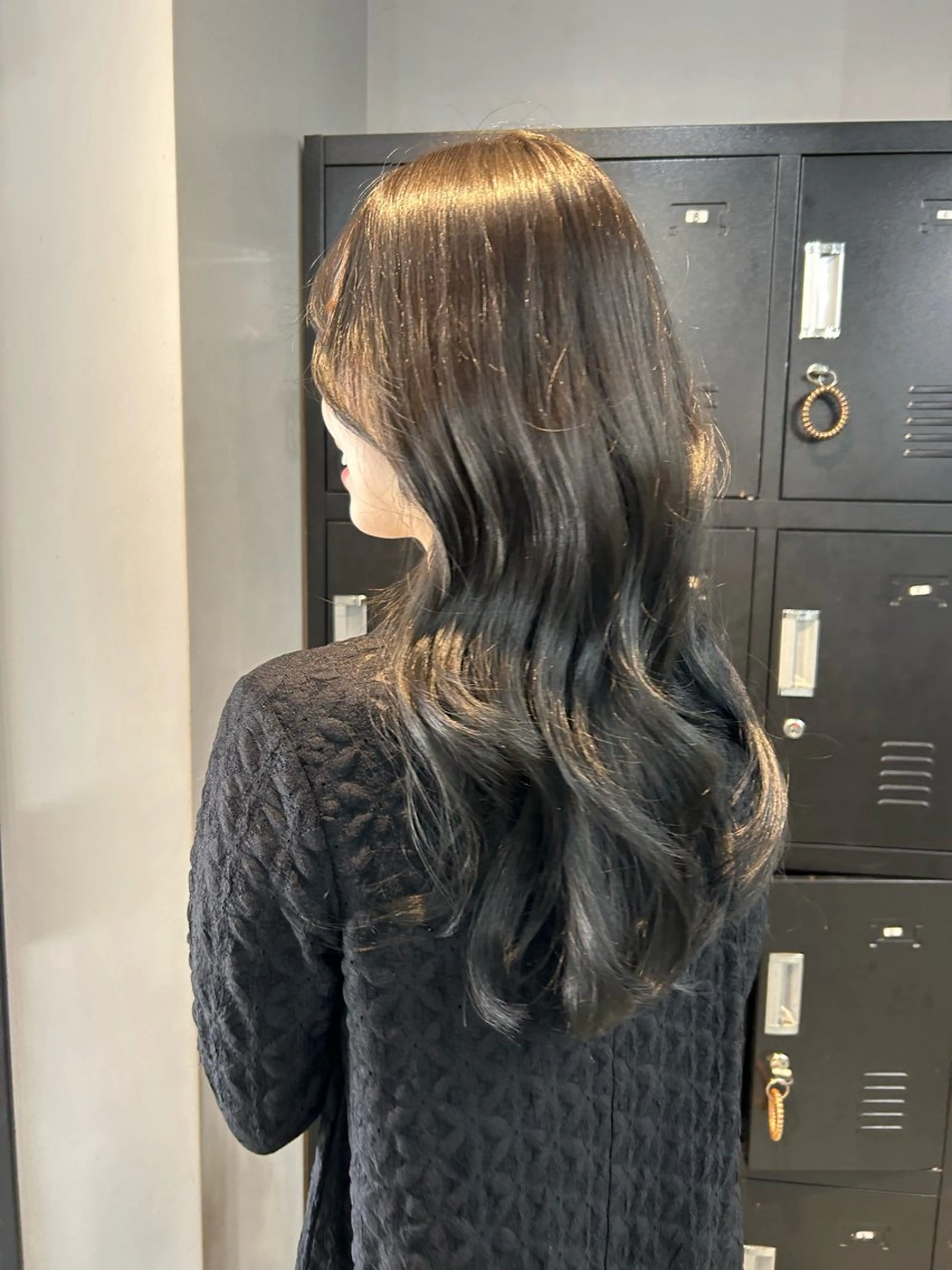 🖤【2回目以降の方限定】透け感たっぷりカラー＋トリートメントの写真