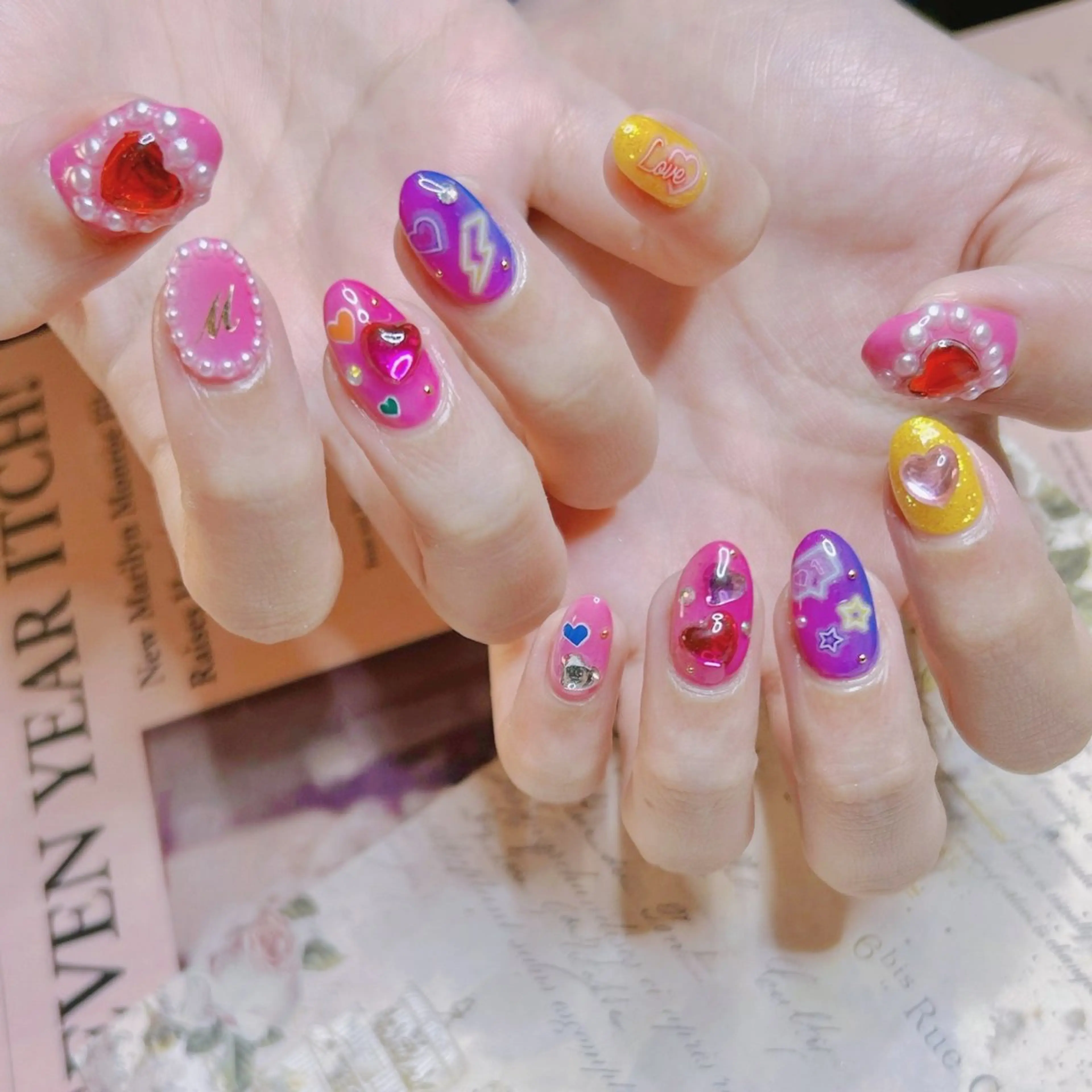 ネイル NOIROUGE所属・NOI ROUGEのネイルデザイン