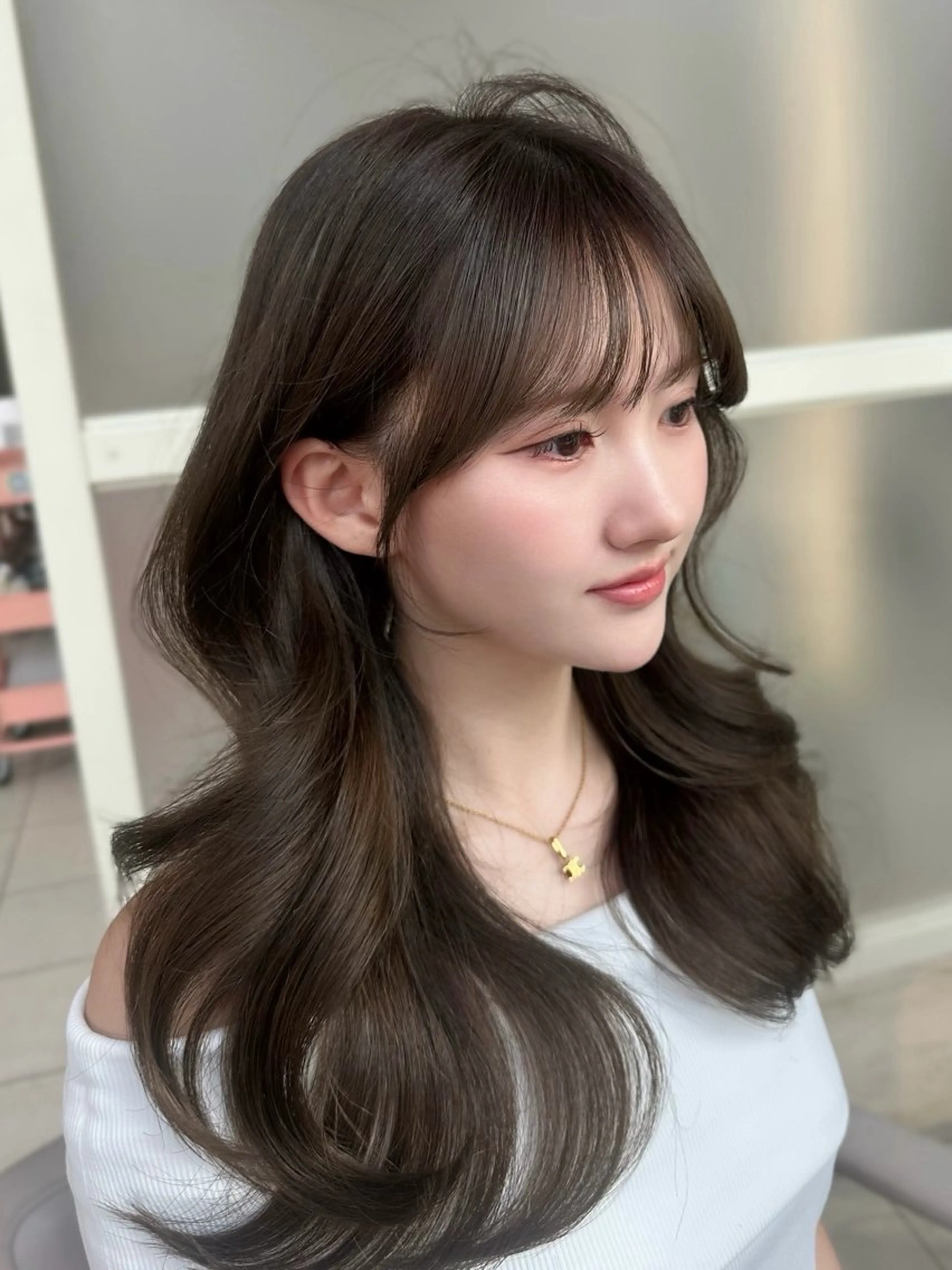 ロング oto🎀×美髪× シースルー前髪🤍のヘアスタイル