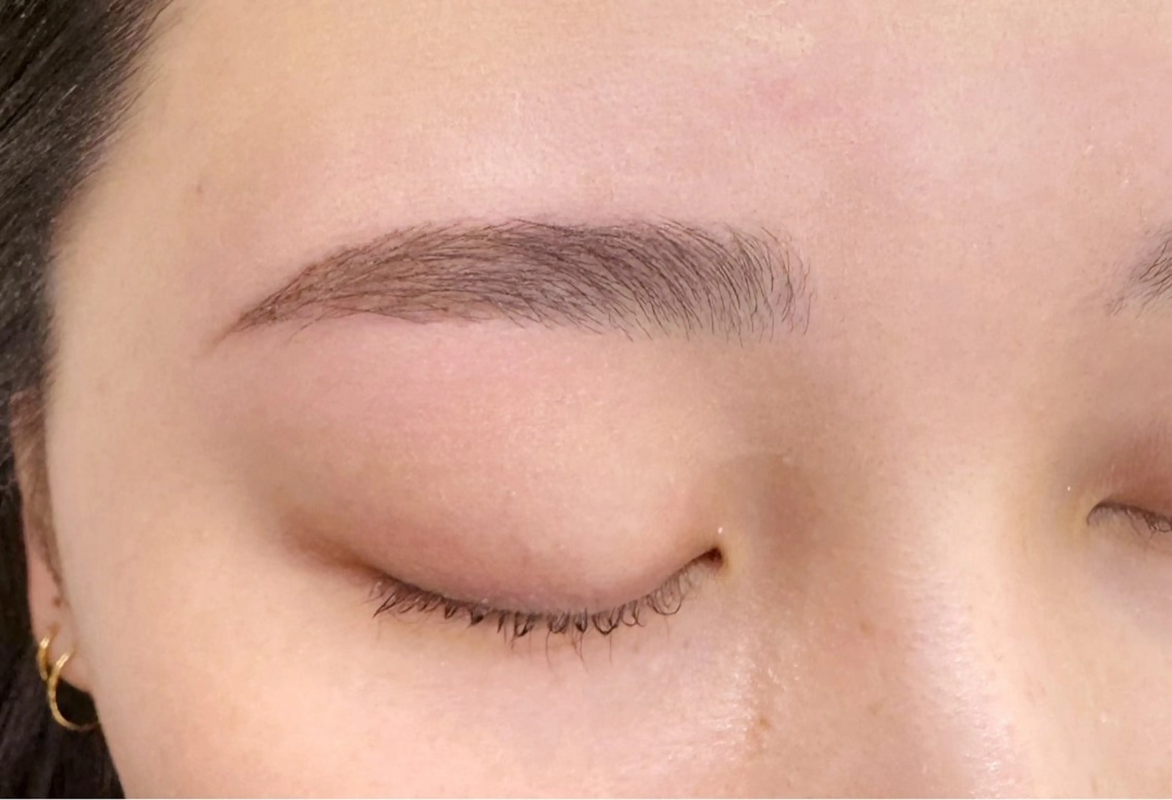 アイブロウ 木原 めいのヘアスタイル