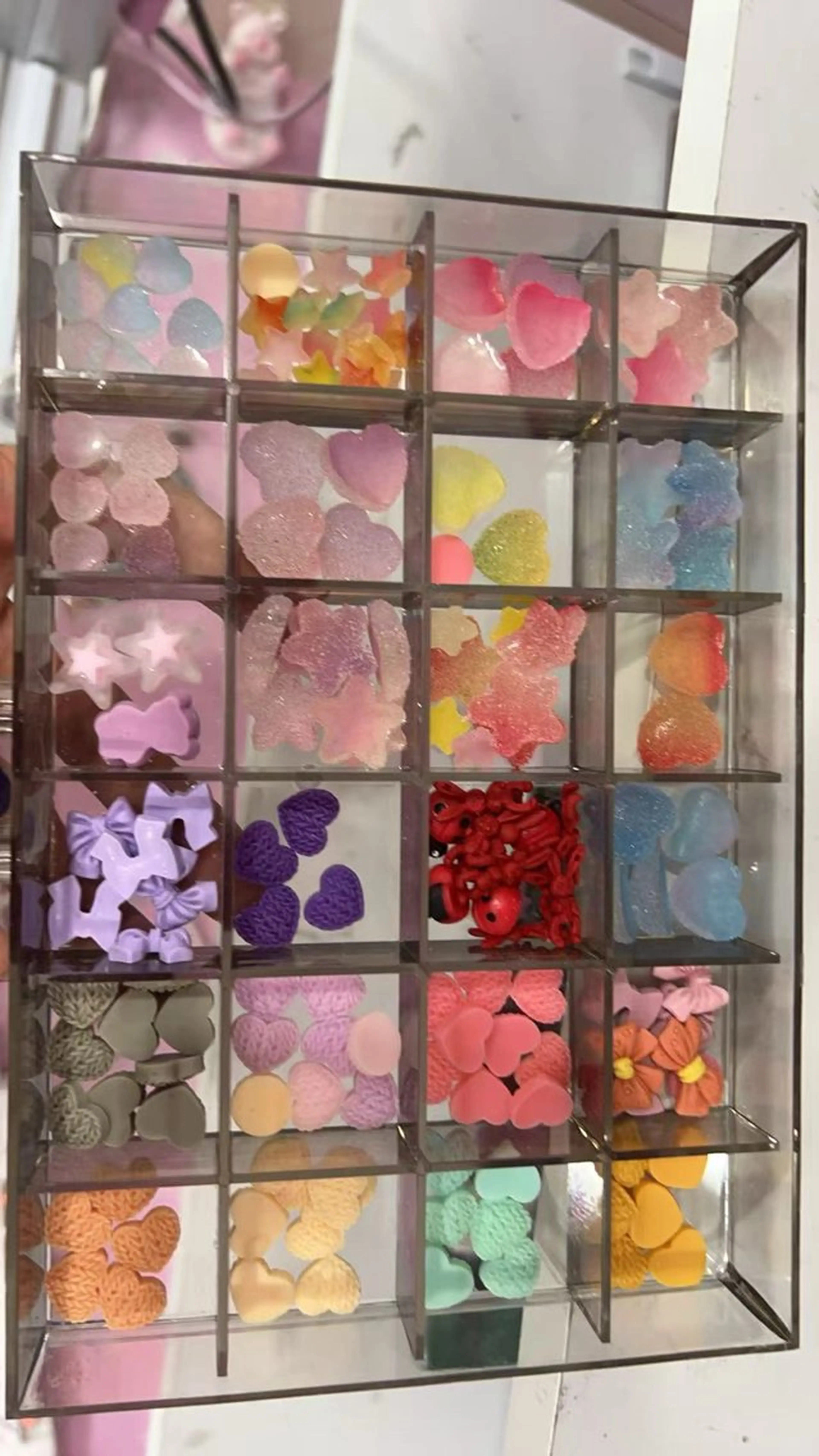 ネイル フラワーネイル キラキラネイル 持ち込み リボン ストーンネイル lavender所属・日暮里2 lavenderのネイルデザイン