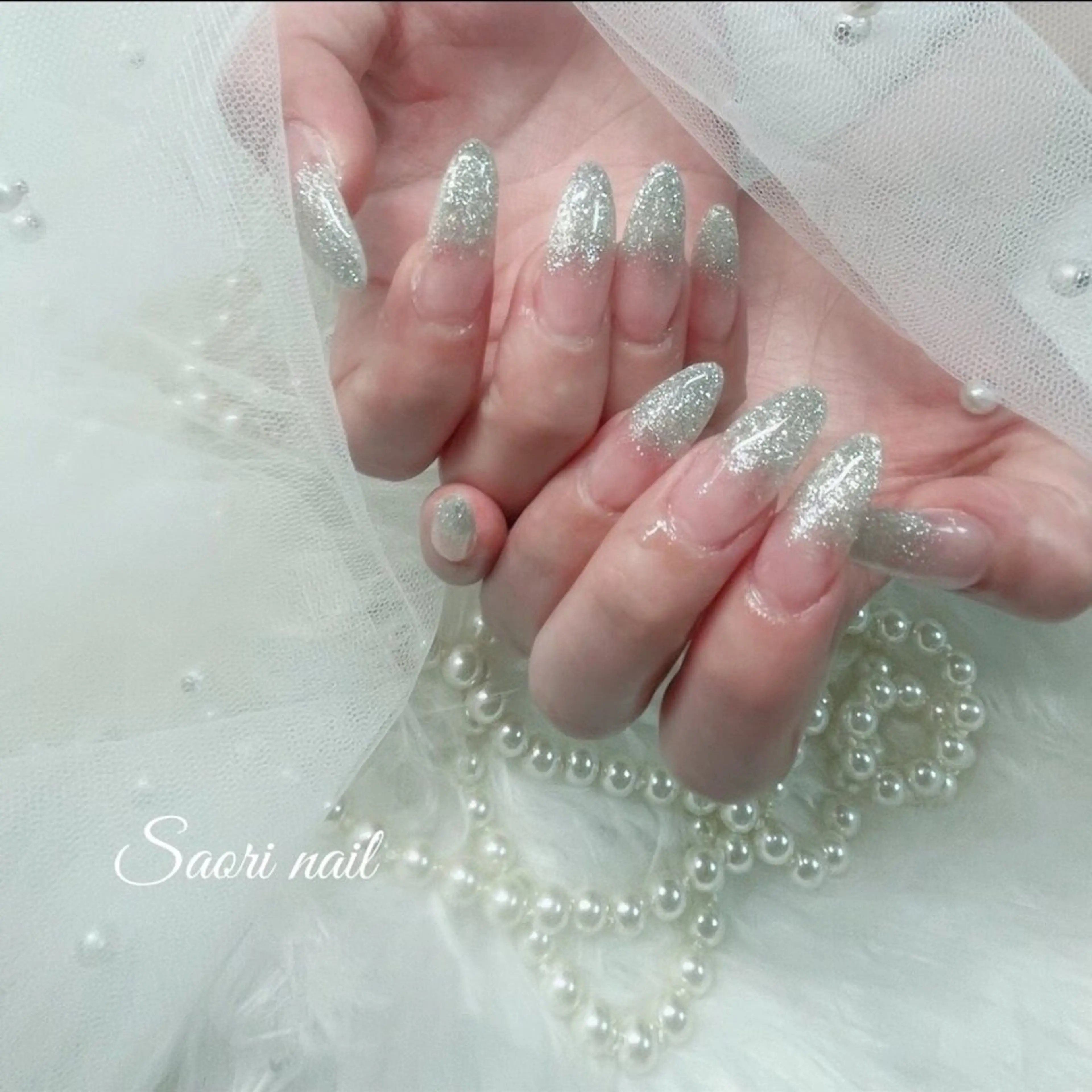 🎀11周年記念🎀特別クーポン🥳最新スカルプ　ジェルチップ長さだし ラメグラデの写真