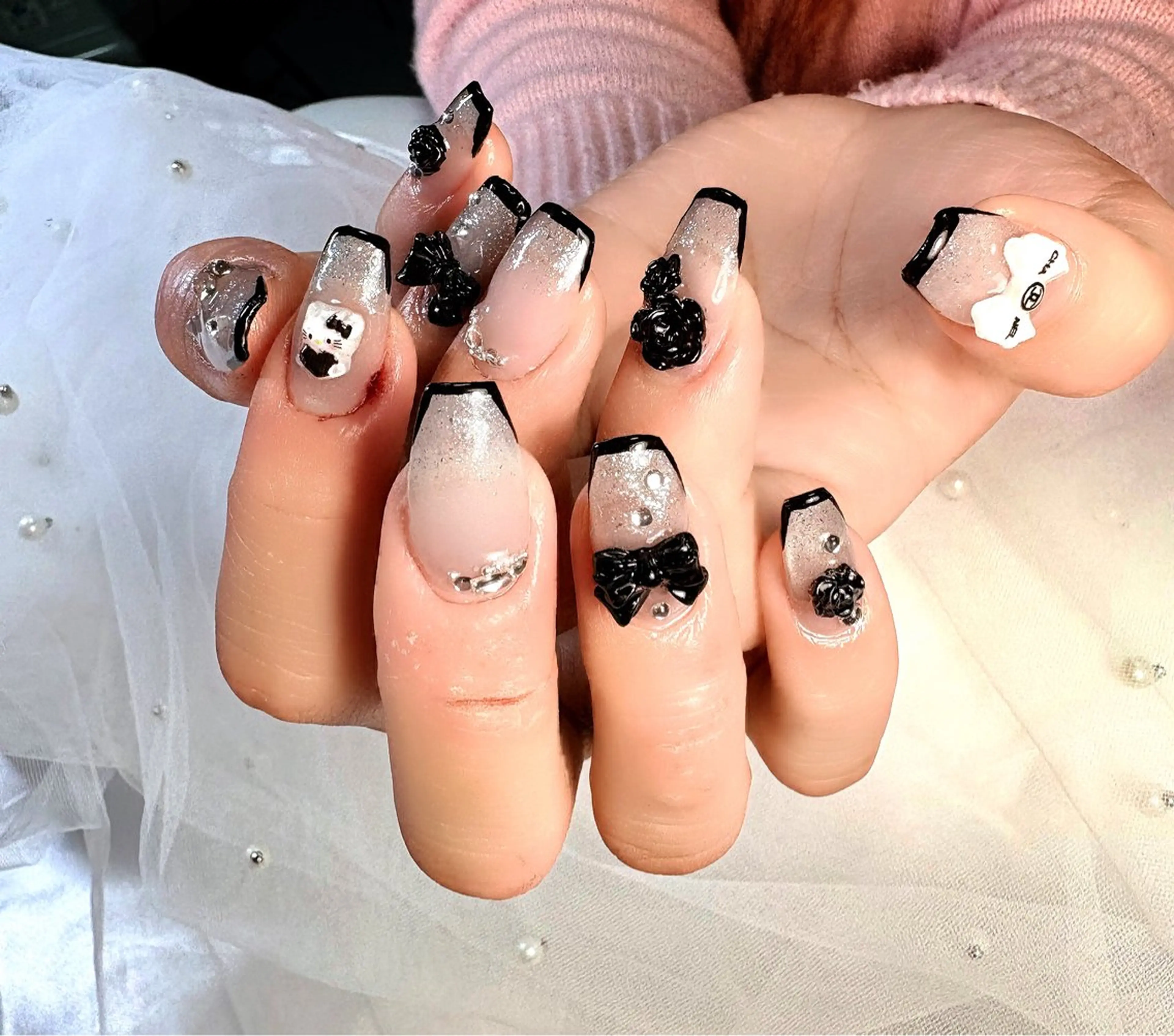 ネイル 持ち込み ハンドネイル ネイルサロン Roiのネイルデザイン