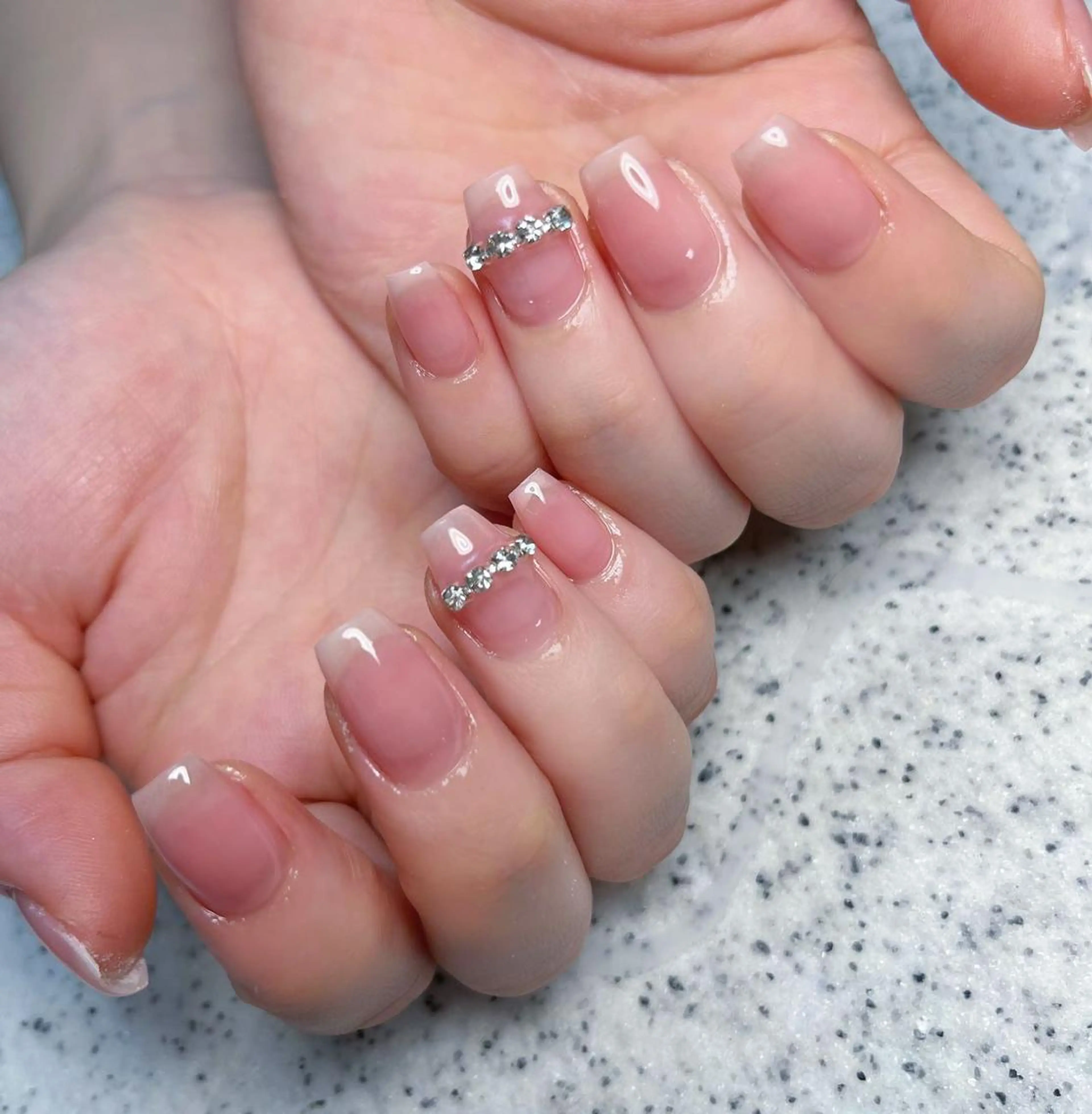 ネイル メンズネイル ワンカラーネイル Queens PUPUのネイルデザイン