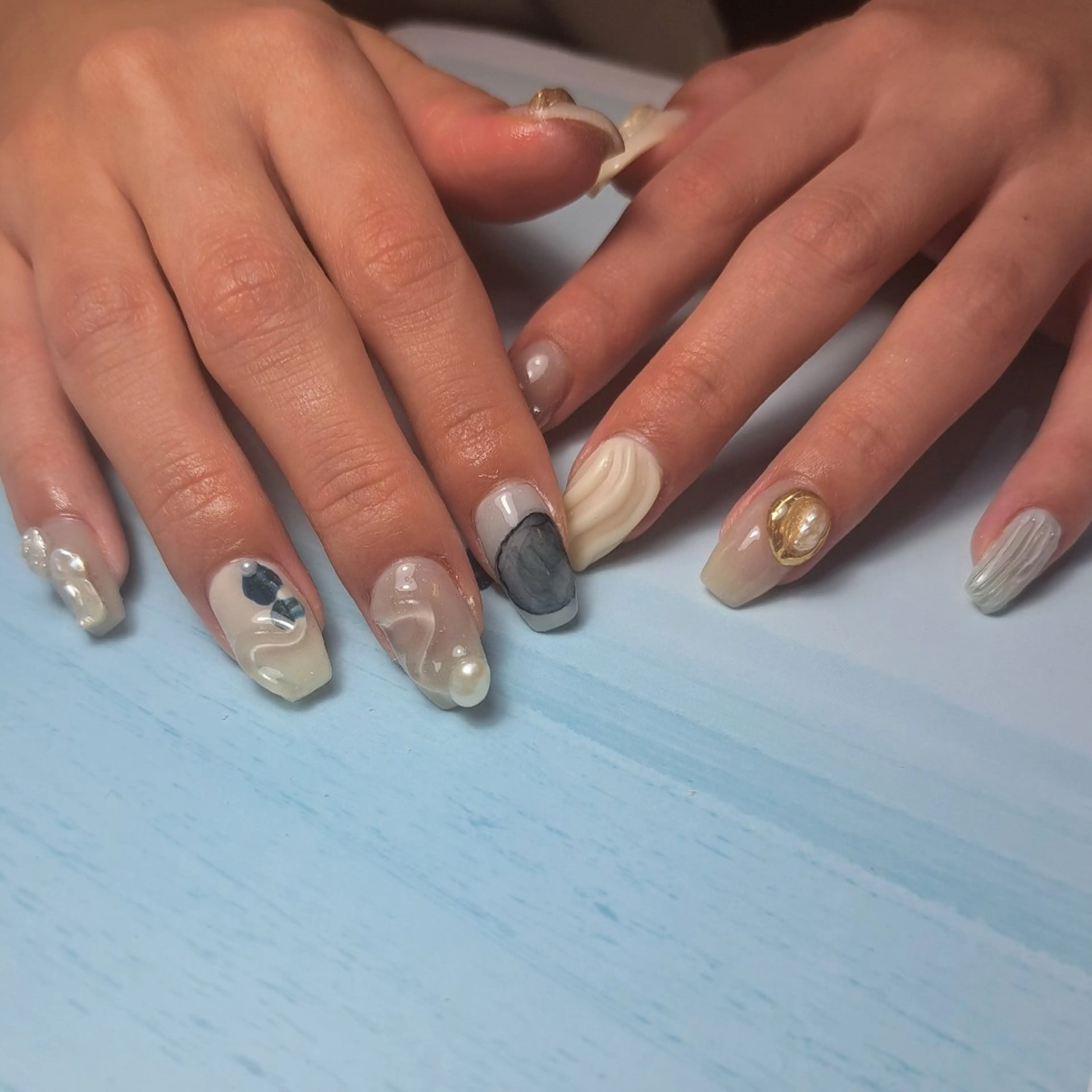 ネイル アートネイル ブルー ジェルネイル 持ち込み ぷっくりネイル Nail mood /アートし放題のネイルデザイン