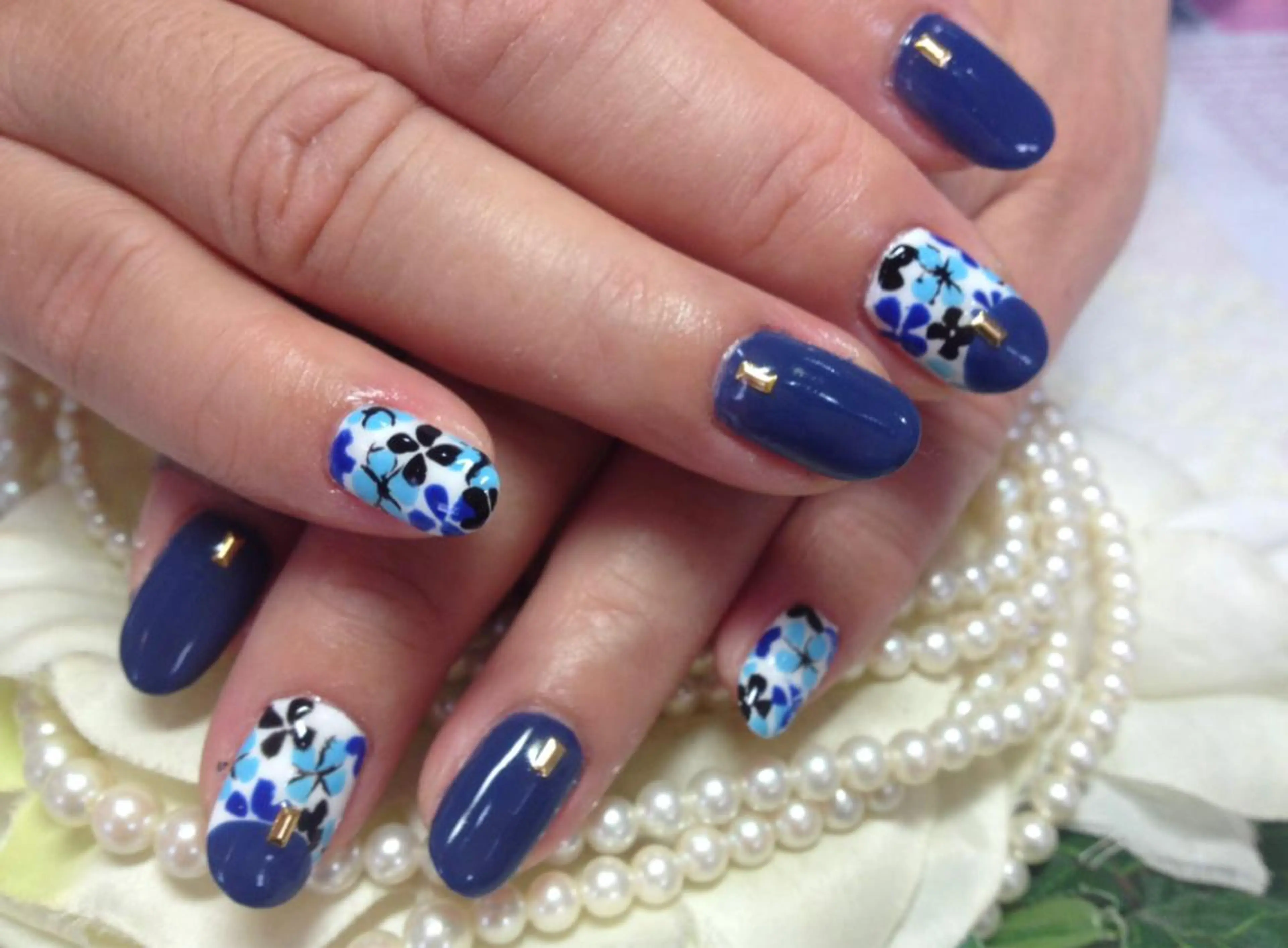 ネイル フラワーネイル SINCERELY シンシアリー🌈のネイルデザイン