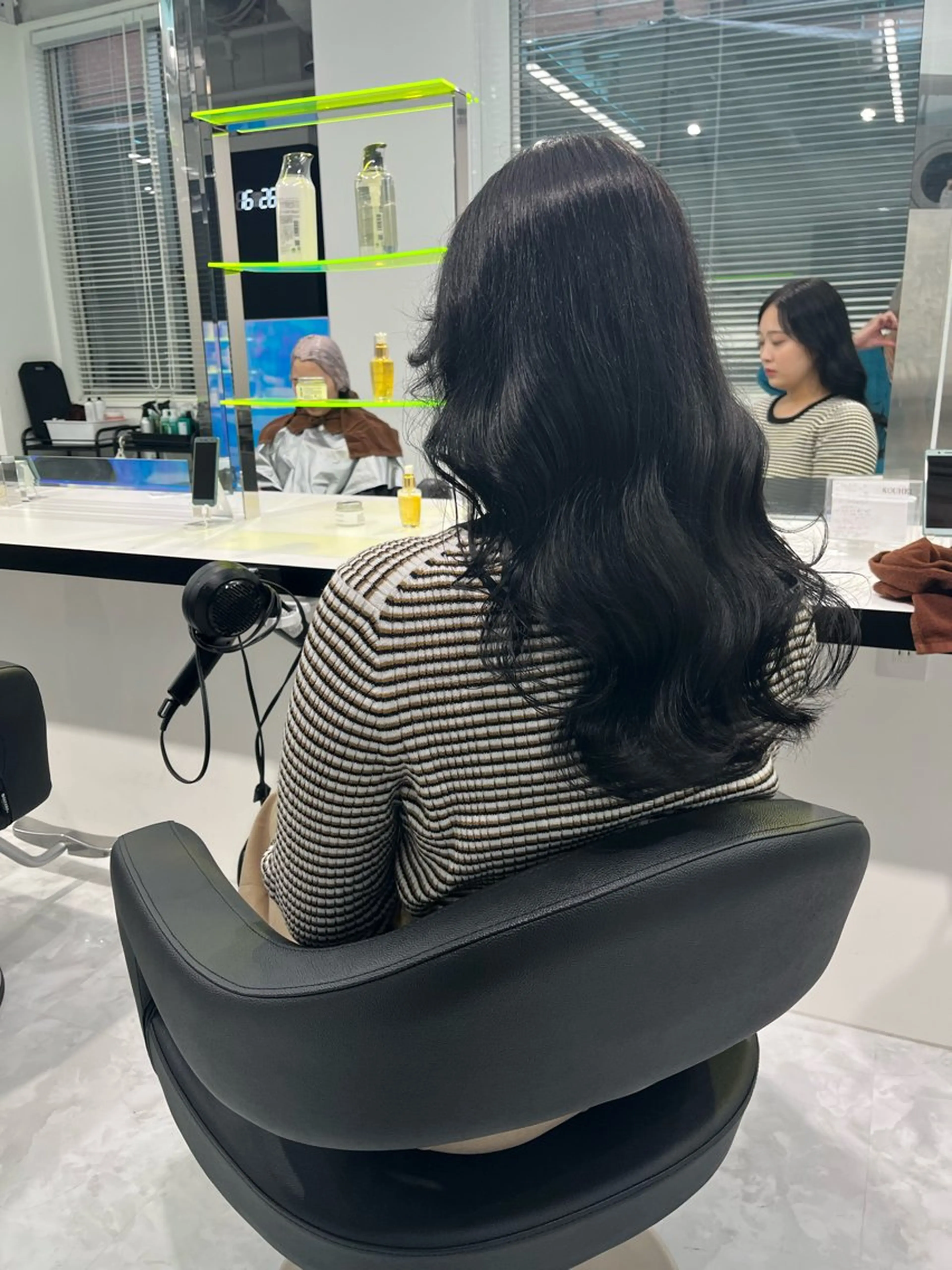 ロング カラー ヘアカラー トリートメント ブリーチボブNo.1 🥇/KOHEIのヘアスタイル