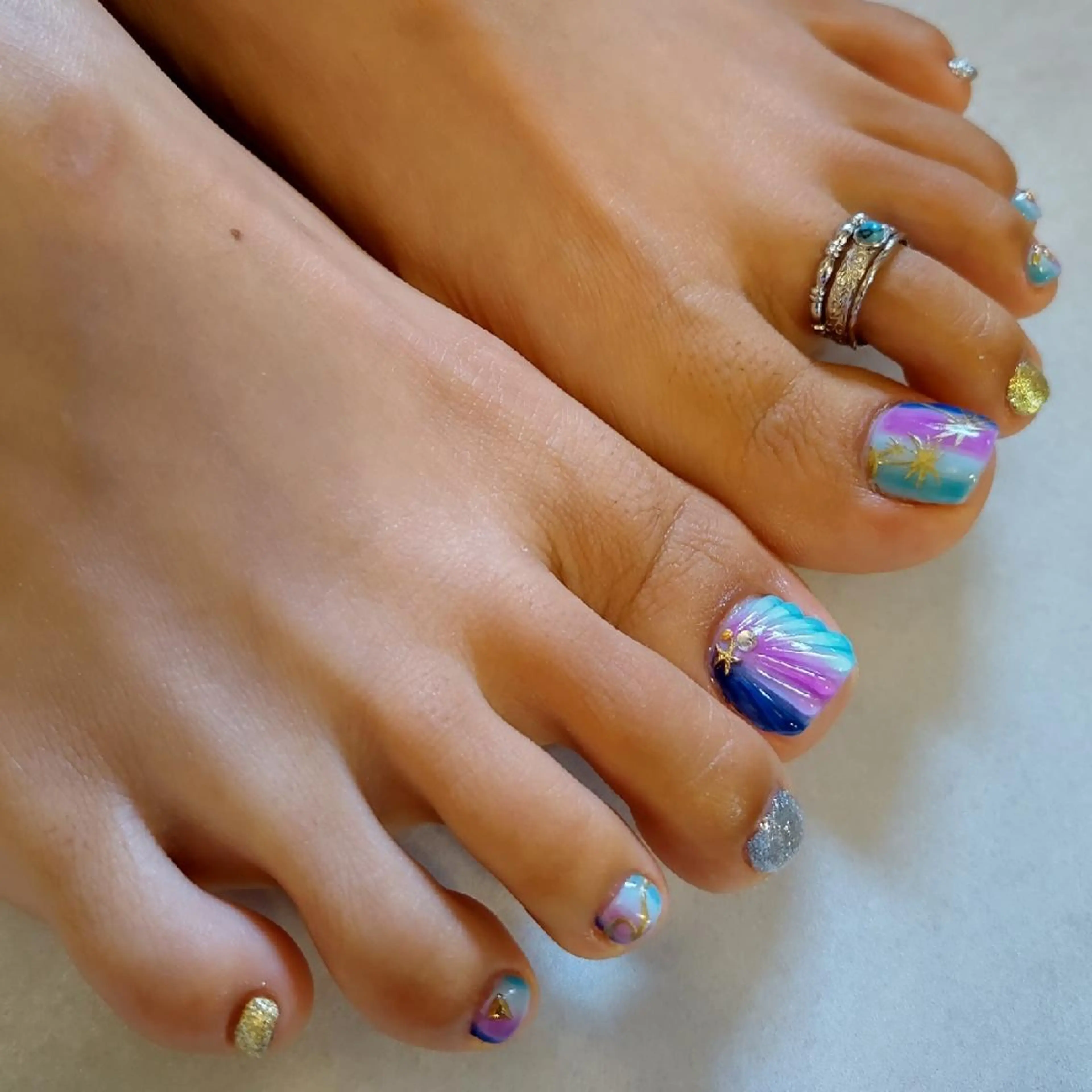 ネイル ジェヌインネイル 河内のネイルデザイン