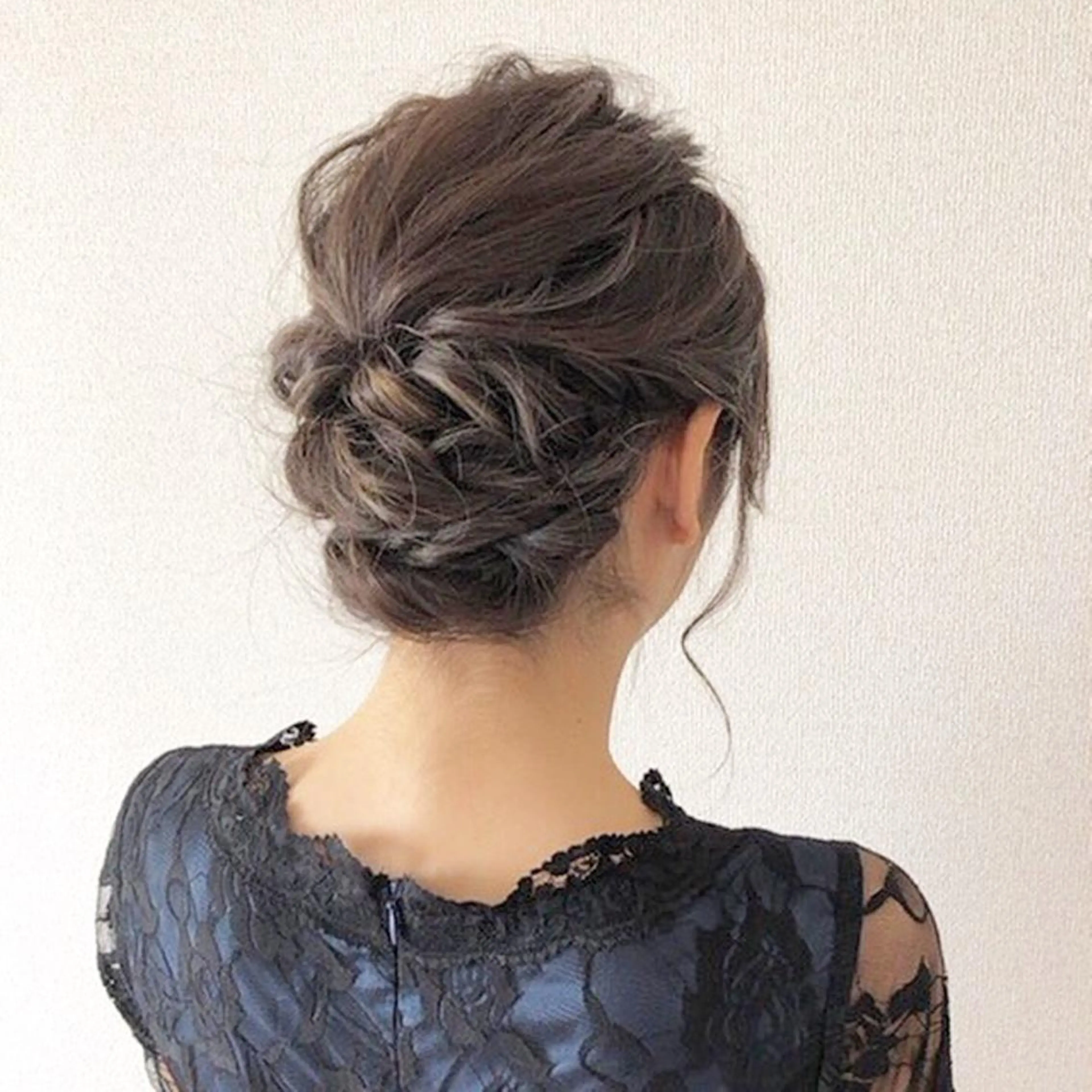 セミロング ヘアアレンジ YUNA ユウナのヘアスタイル