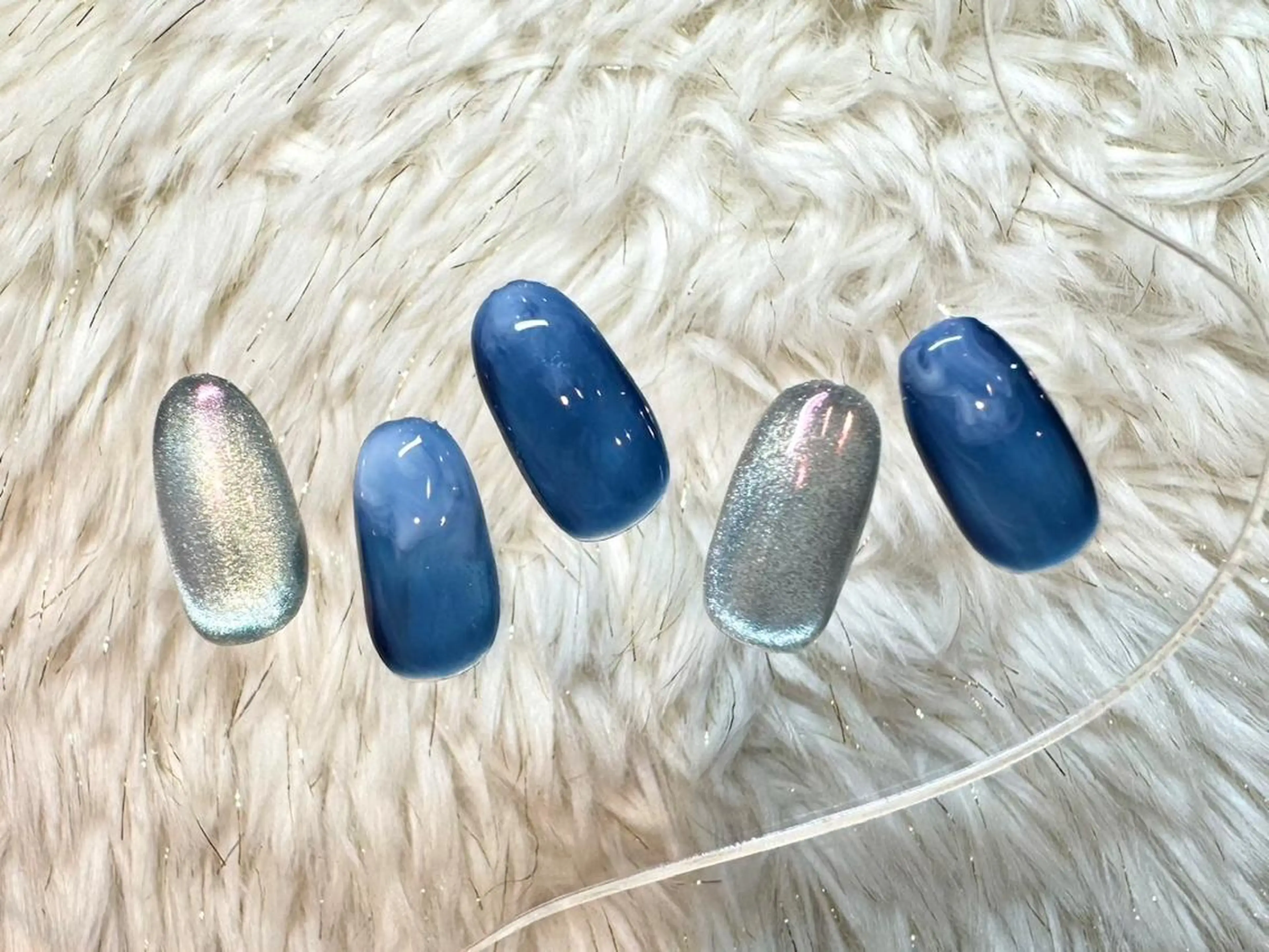 ネイル 【尾下】 ロイヤル•セラピストのネイルデザイン