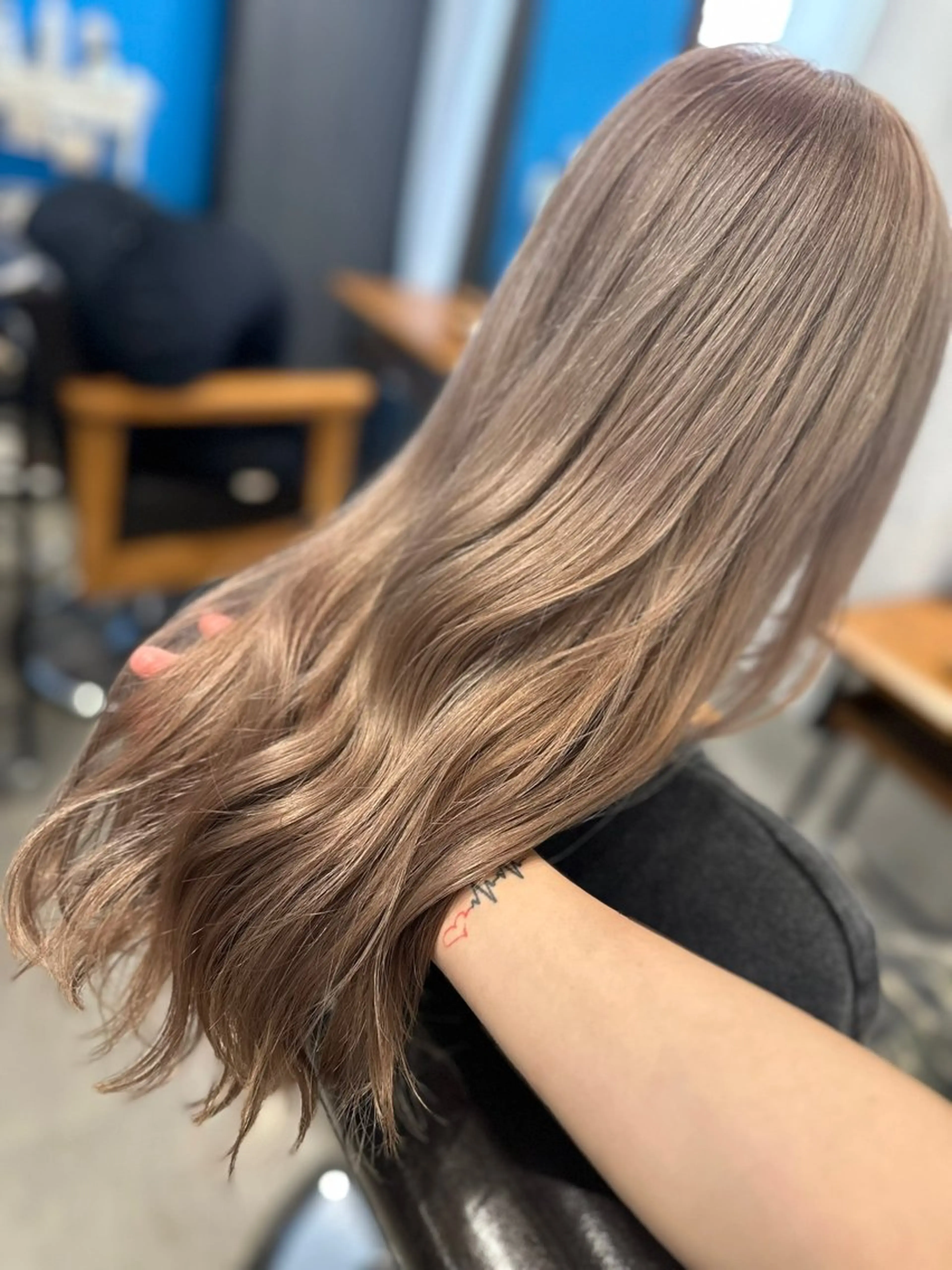 ロング カラー ヘアカラー トリートメント カラー/ヘッドスパ 🐱ERI🐱のヘアスタイル