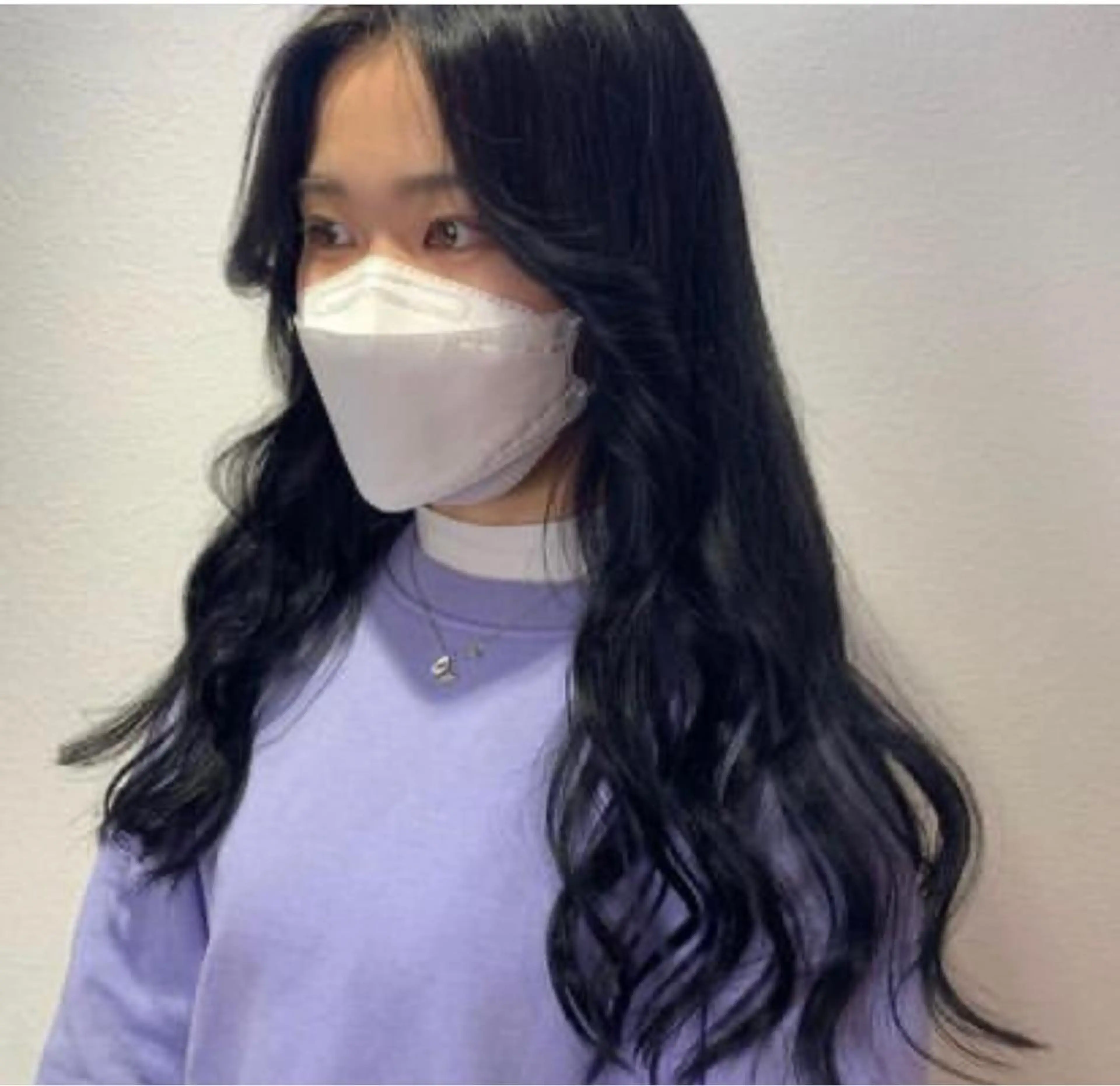 ロング カラー 黒髪 ブリーチ ブルーカラー ブルーブラック ブリーチなしカラー 遠藤沙也加 /レイヤーカットのヘアスタイル