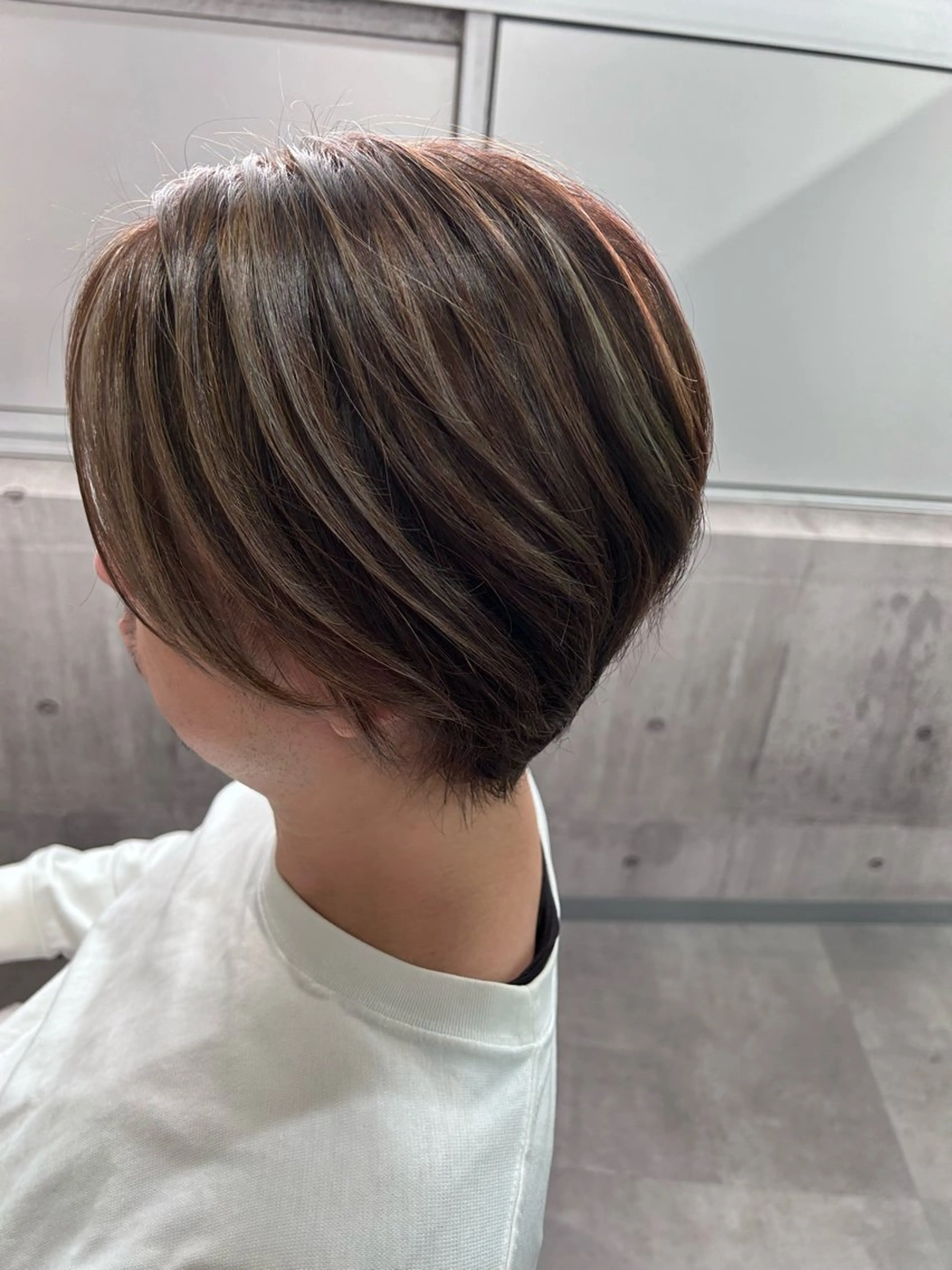 ショート カラー メンズ メンズハイライト ハイライトカラー ハイライト カット ヘアカラー トリートメント newi赤羽 ✂️KEN✂️のヘアスタイル