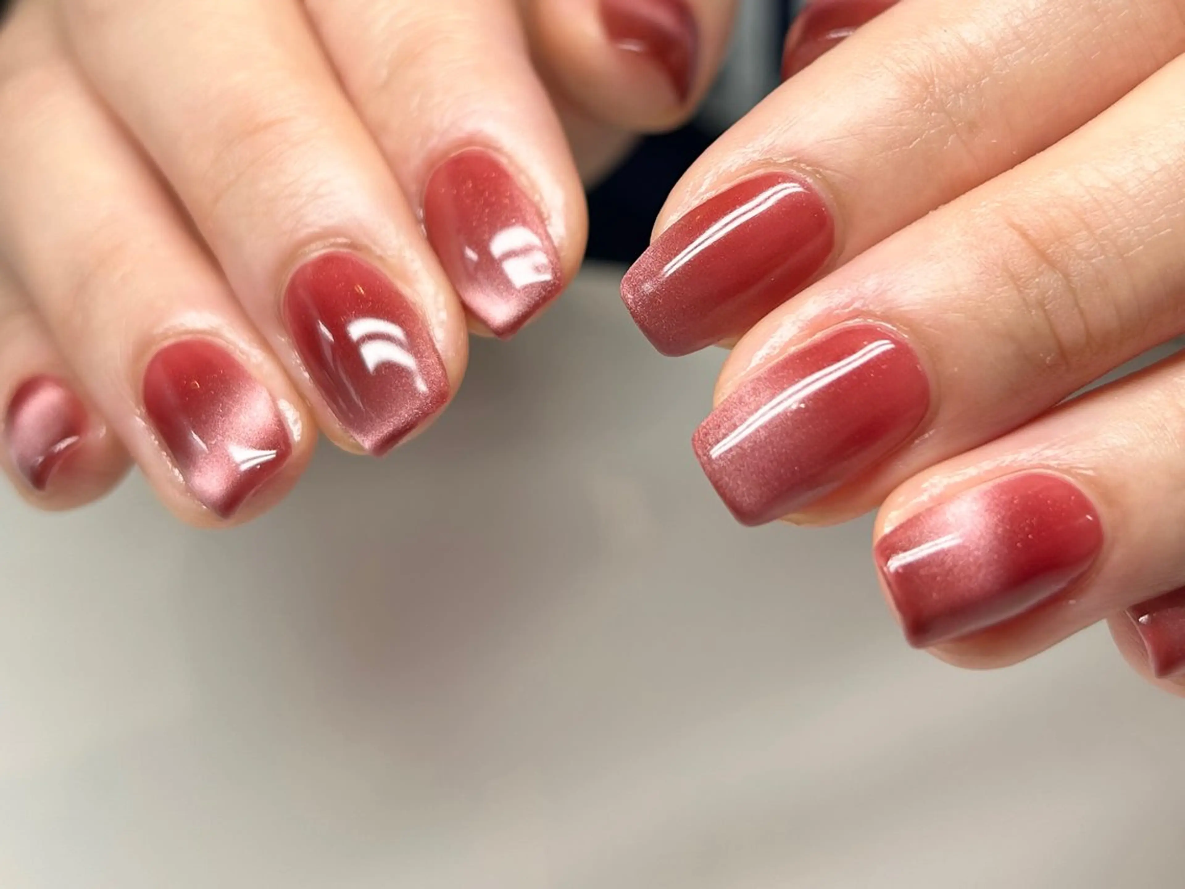 オフ有り【2週間後の施術無料♪】手爪美育Revnail/マグネットネイル（微粒子マグあり♪）【2週間後来店可能な方限定】の写真