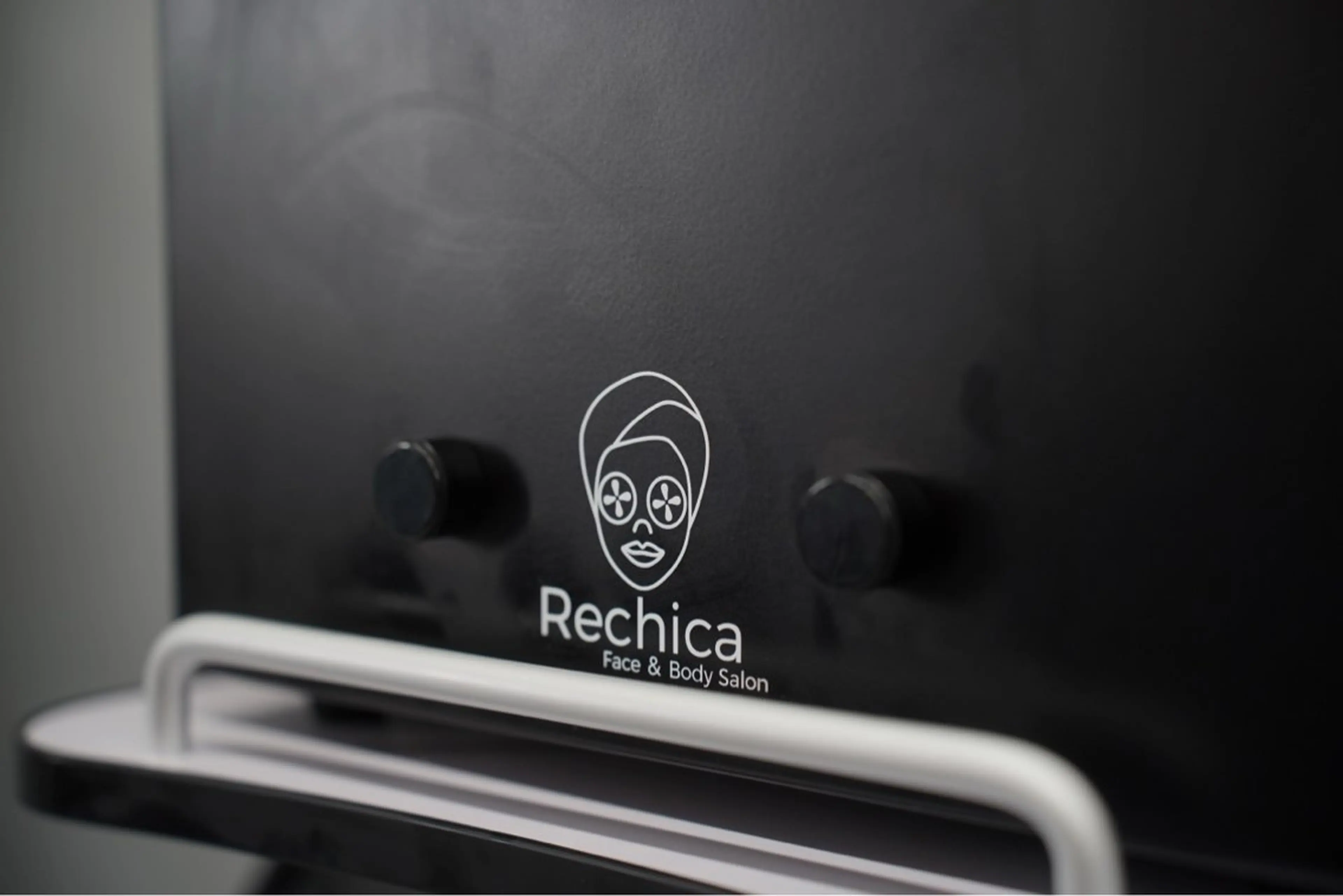 美容整体・塗る漢方・フェイシャルRechica所属・心斎橋痩身 美肌整体サロン💓のエステ・リラクイメージ