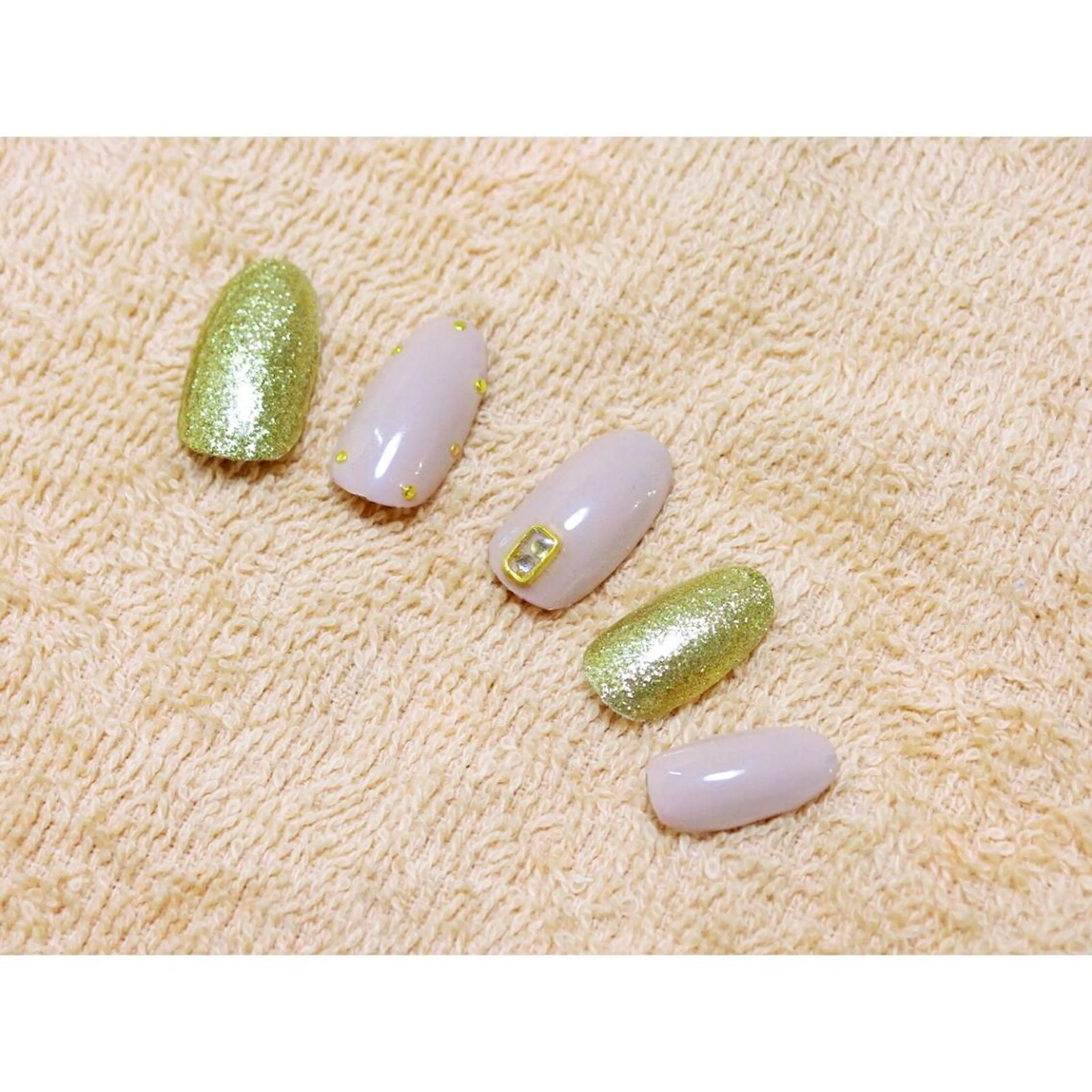 ネイル 痛ネイル/ワンホン/ フィルイン/長さだしのネイルデザイン