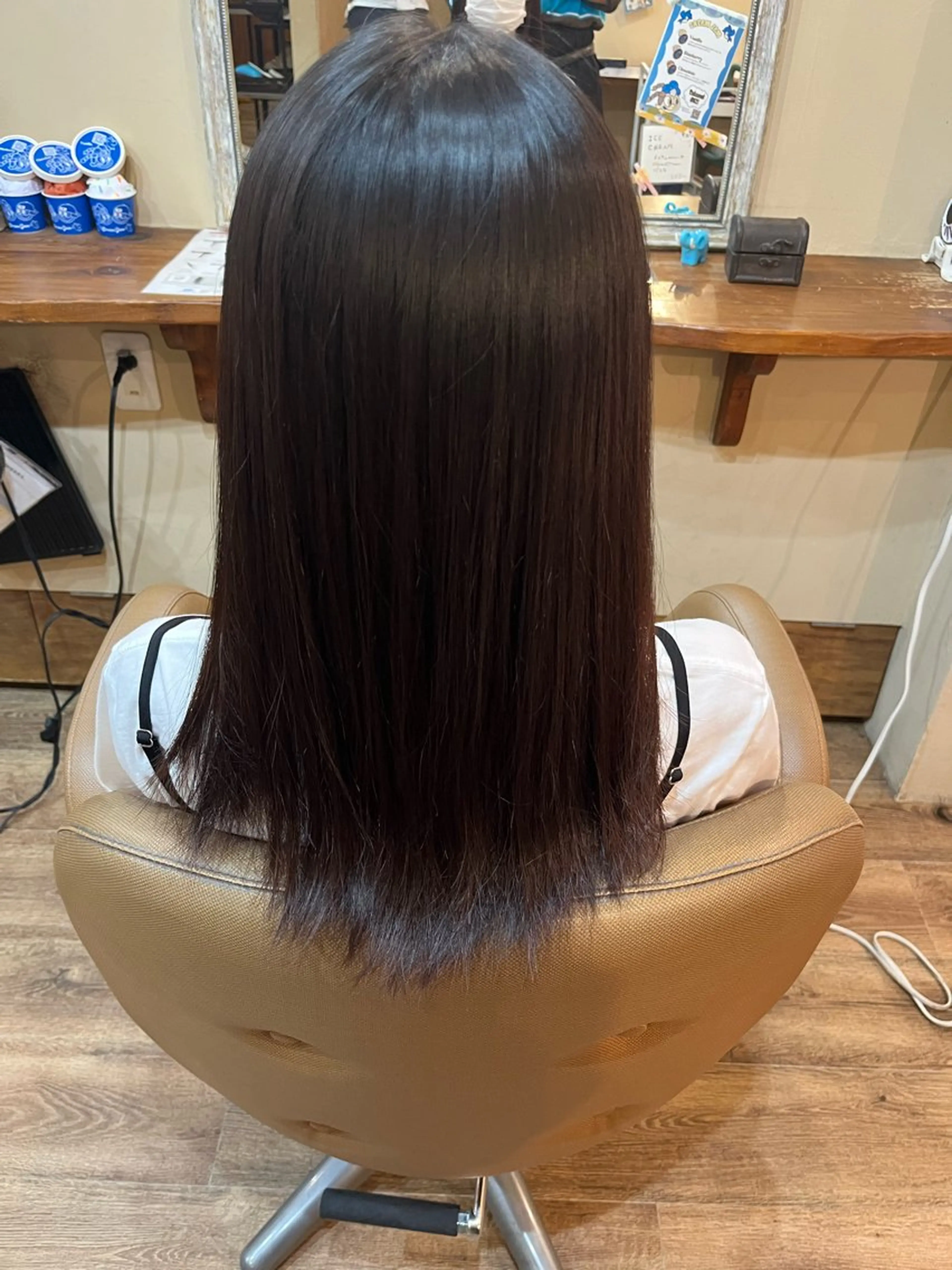 ミディアム 縮毛矯正 吉岡 奏海のヘアスタイル