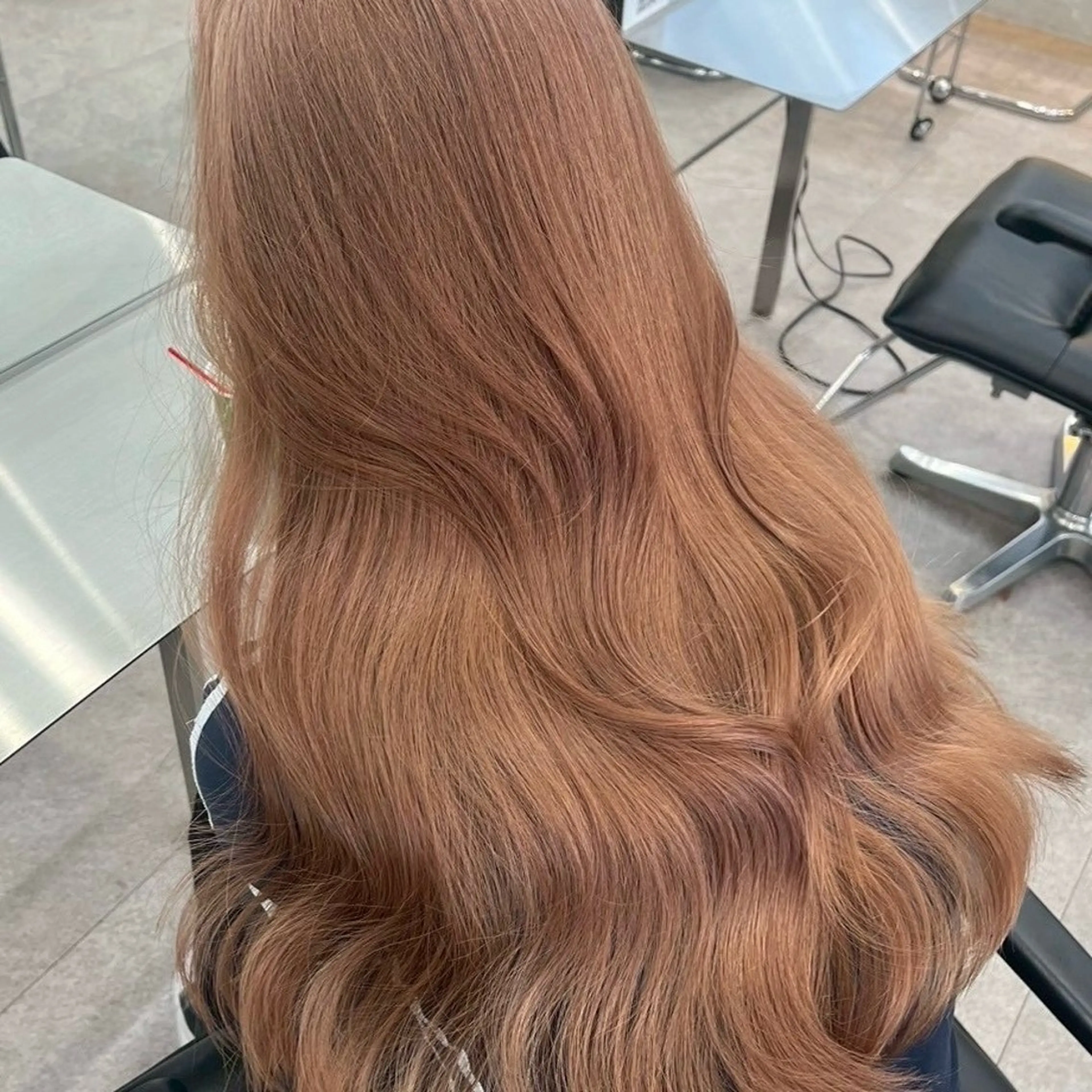 ロング カラー ブリーチ 透明感カラー ヘアカラー ミルクティーベージュ 🩰🤎miharuのヘアスタイル