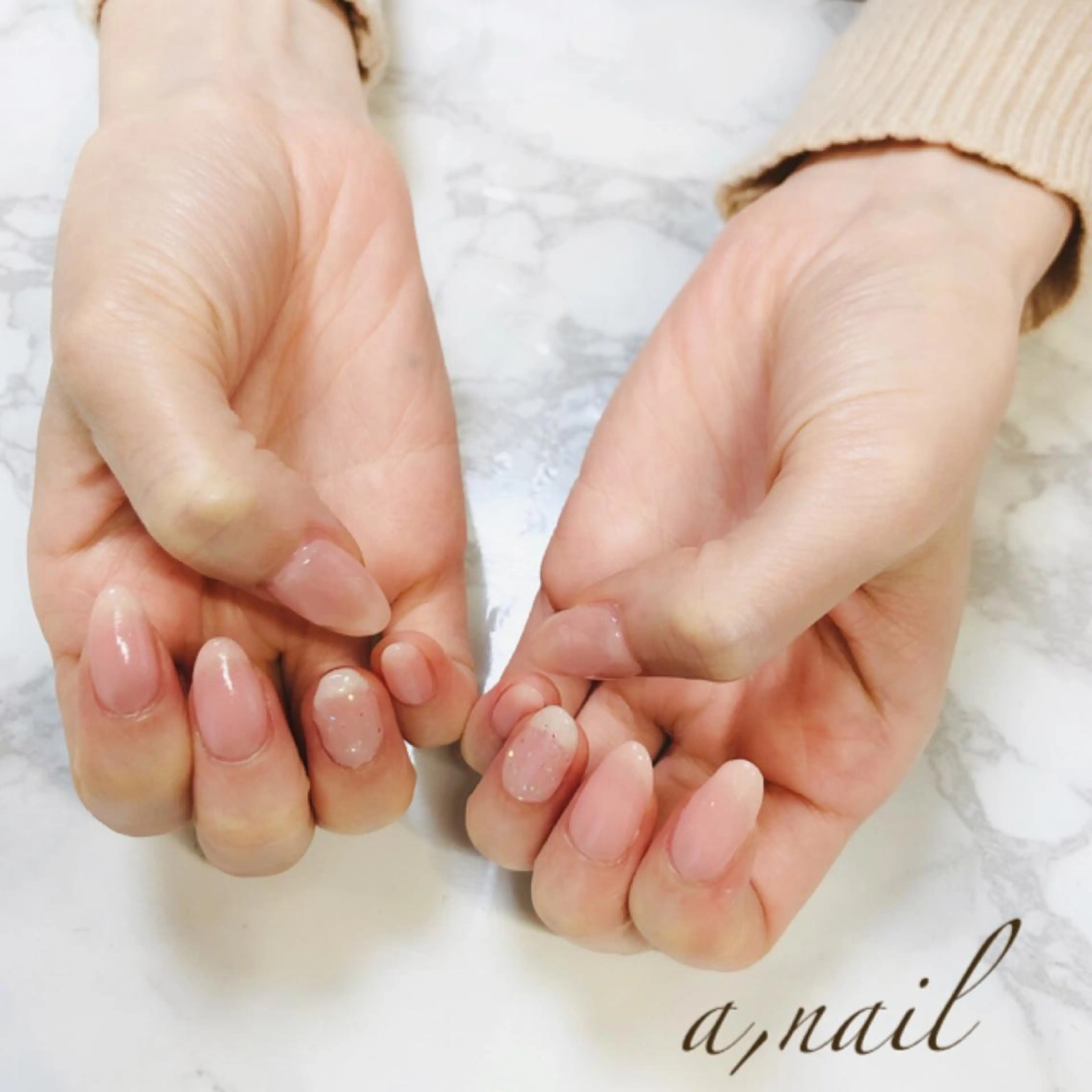 ネイル フットネイル ジェルネイル グラデーション ラメ(グリッター) ラメグラデーション ハンドネイル ネイルサロン エーネイルのネイルデザイン