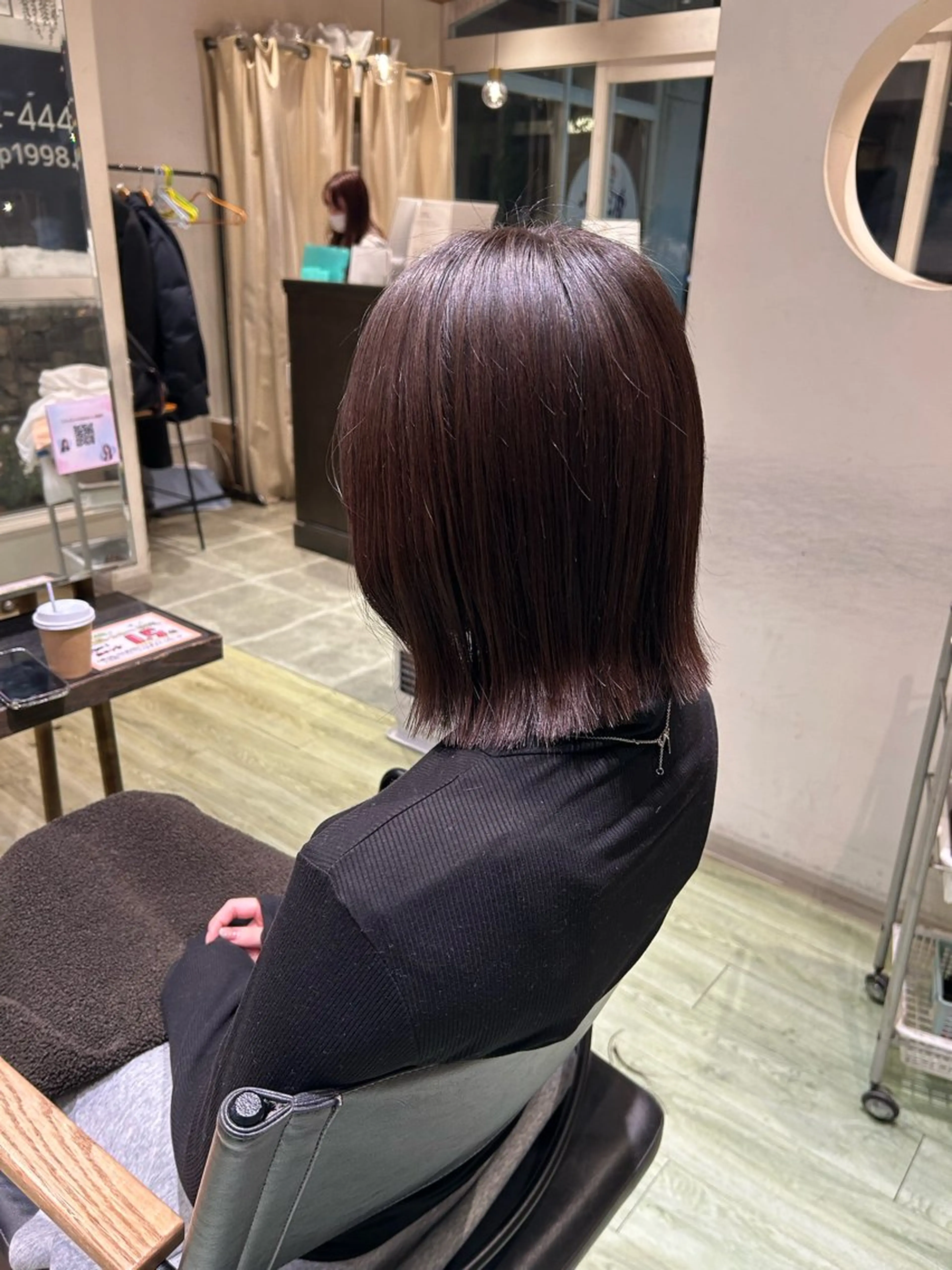 ミディアム カット 水木 里咲のヘアスタイル