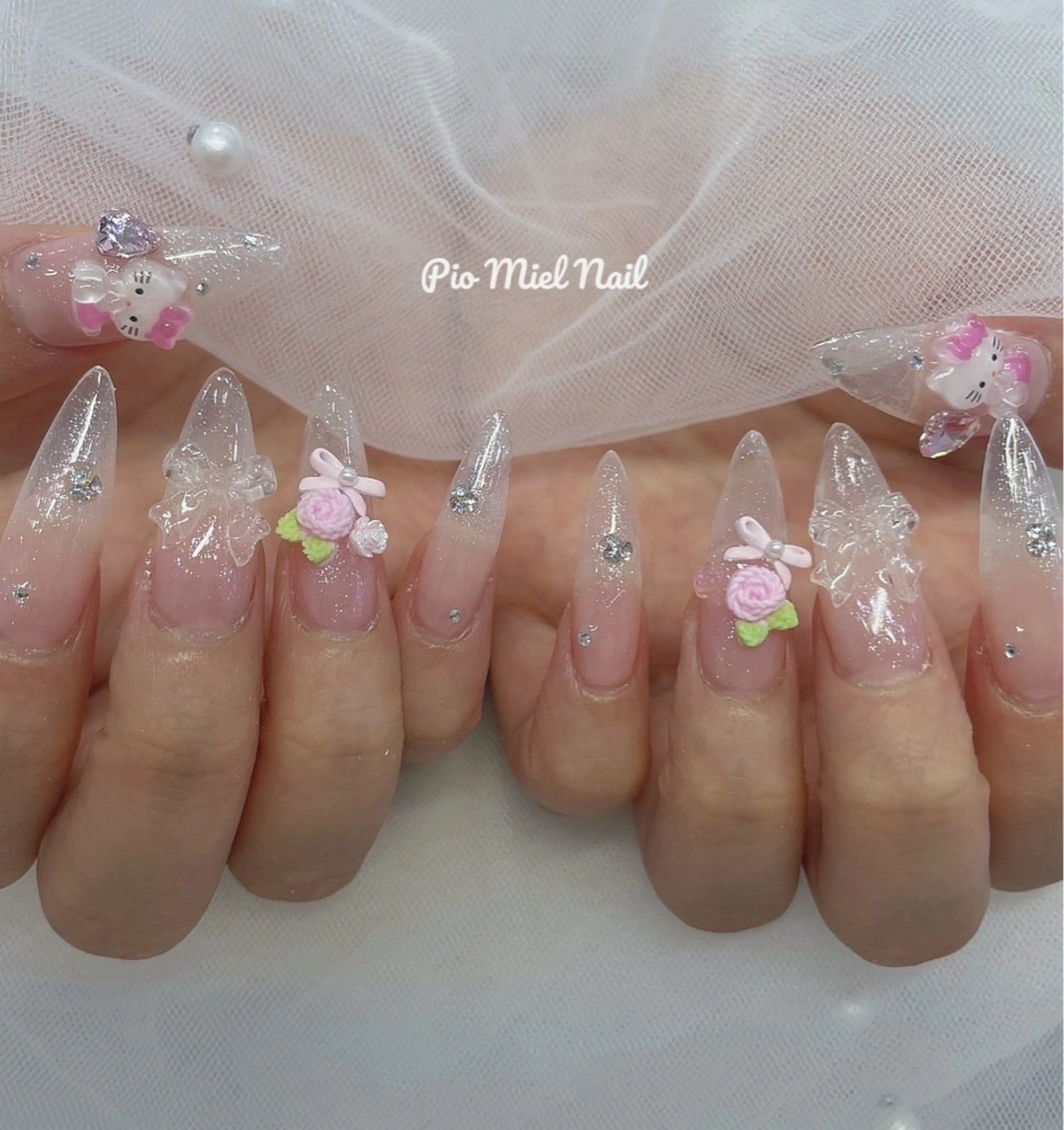ネイル アートネイル クリアネイル フラワーネイル ジェルネイル ガーリー ハンドネイル momo 長さだしのネイルデザイン