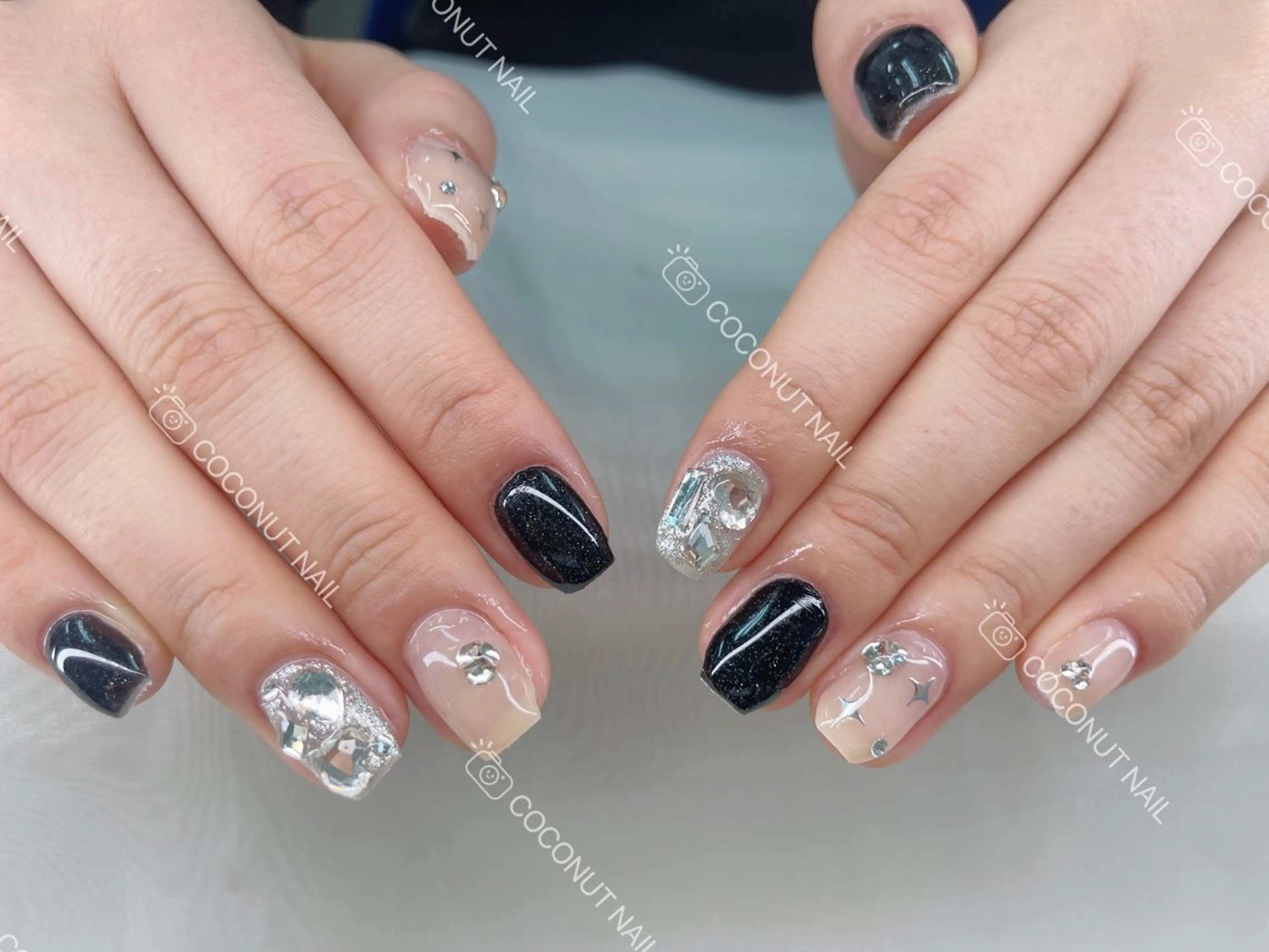 ネイル べっ甲ネイル フレンチネイル キラキラネイル マグネットネイル 大理石ネイル(マーブル) ハンドネイル 神田 ココナッツのネイルデザイン
