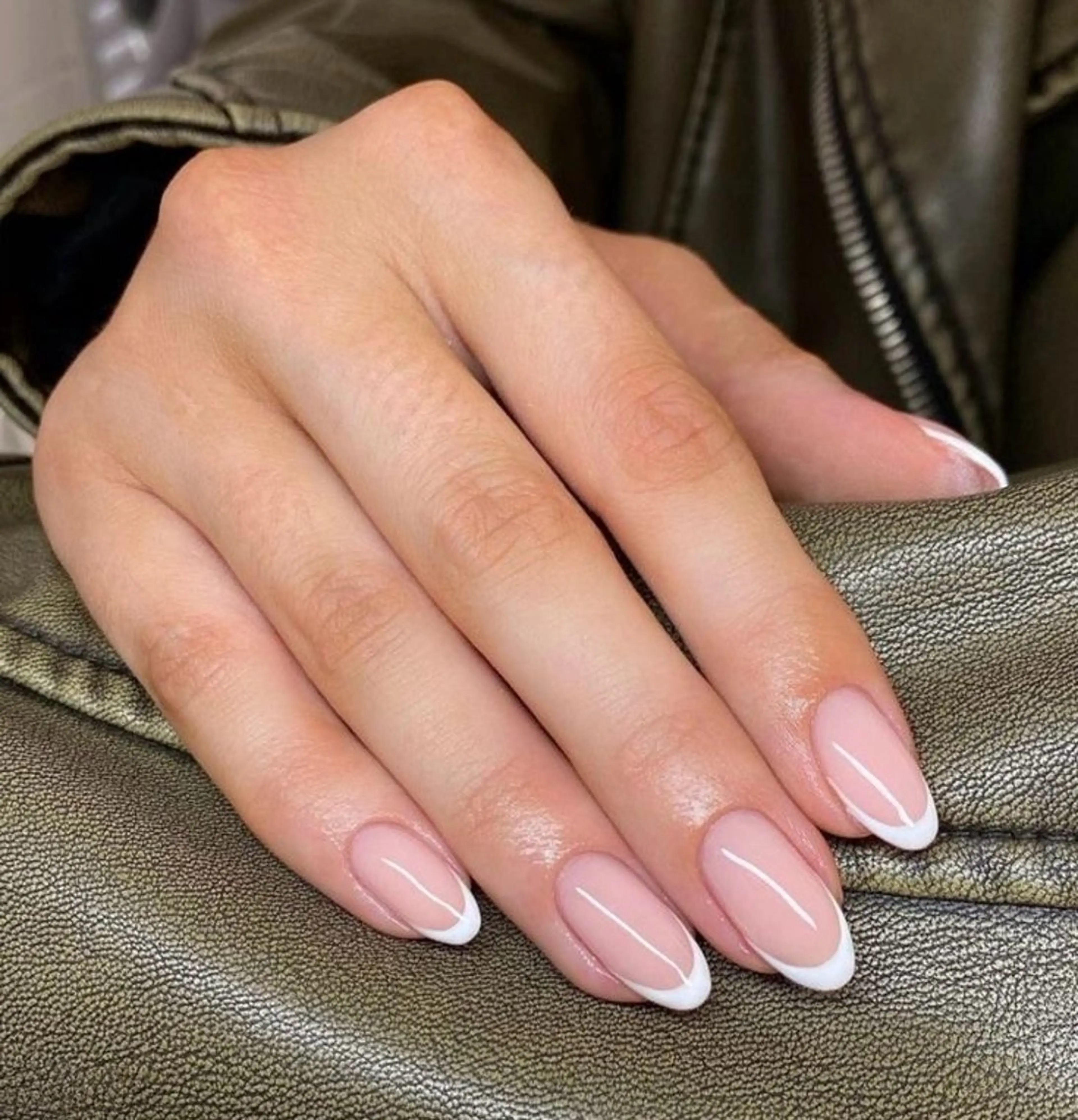 フレンチネイルの写真