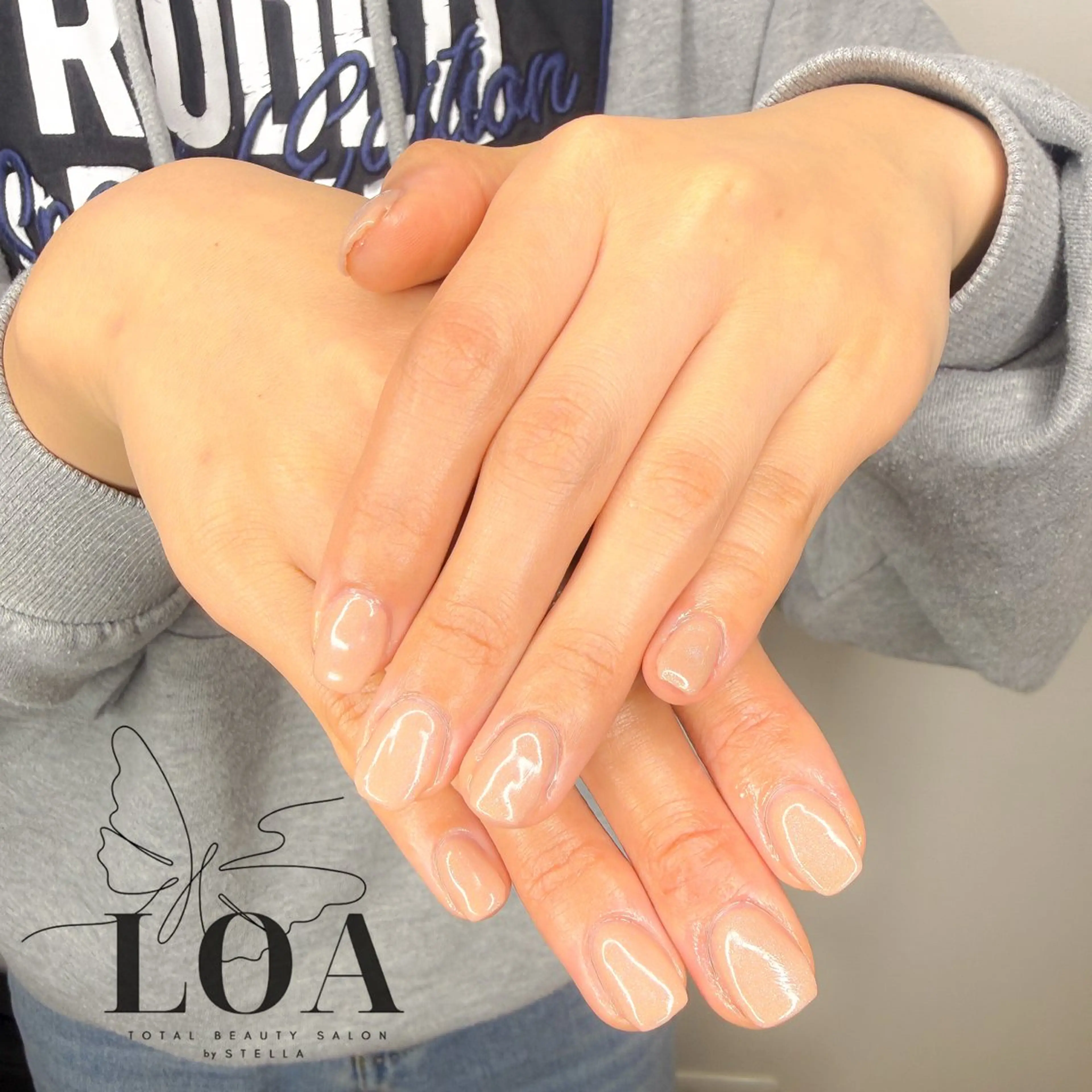 ネイル ハンドネイル フットネイル LOA🦋 yuraのネイルデザイン