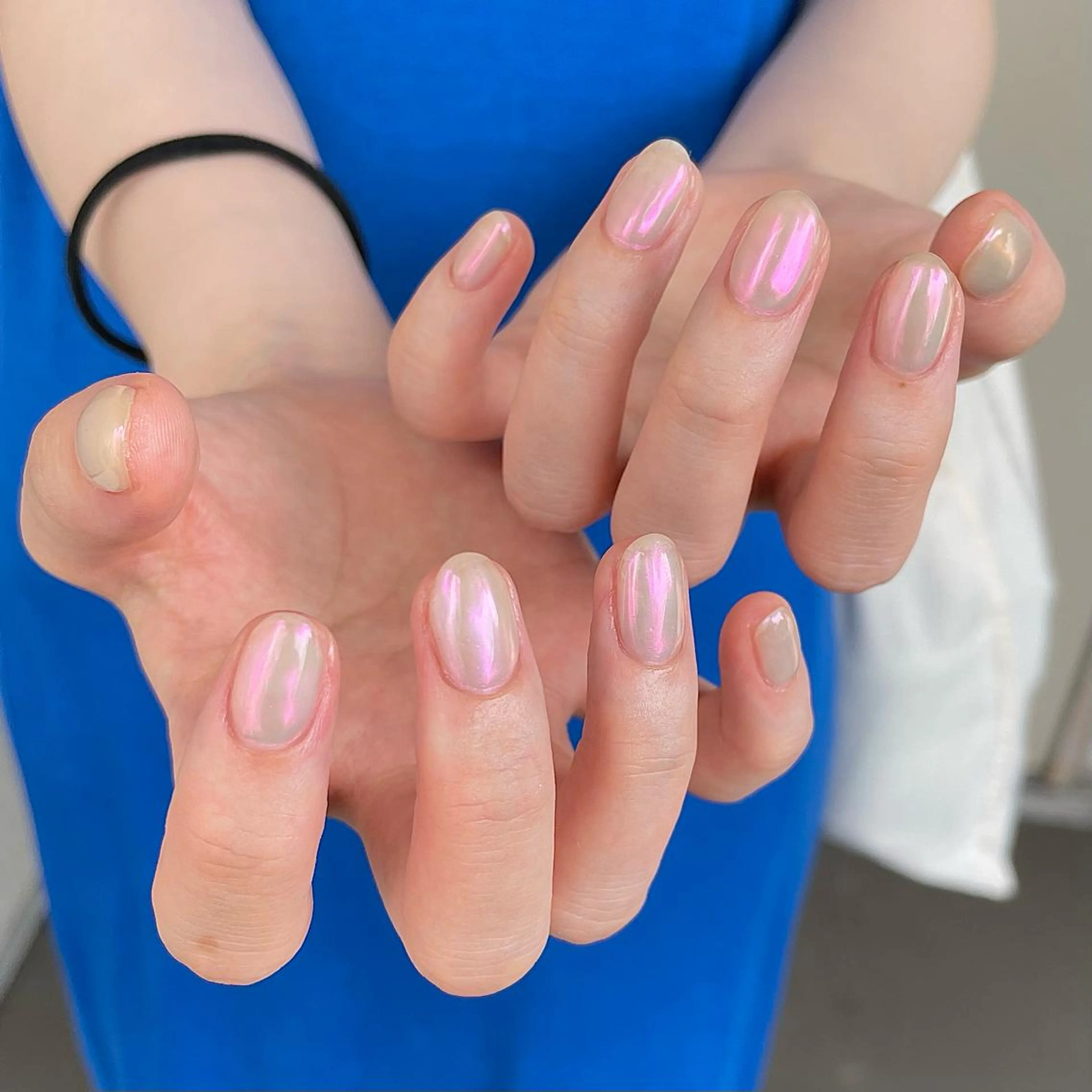 ネイル オーロラネイル ワンカラーネイル ハンドネイル Nailsalon BLOOM🌷 山崎のネイルデザイン