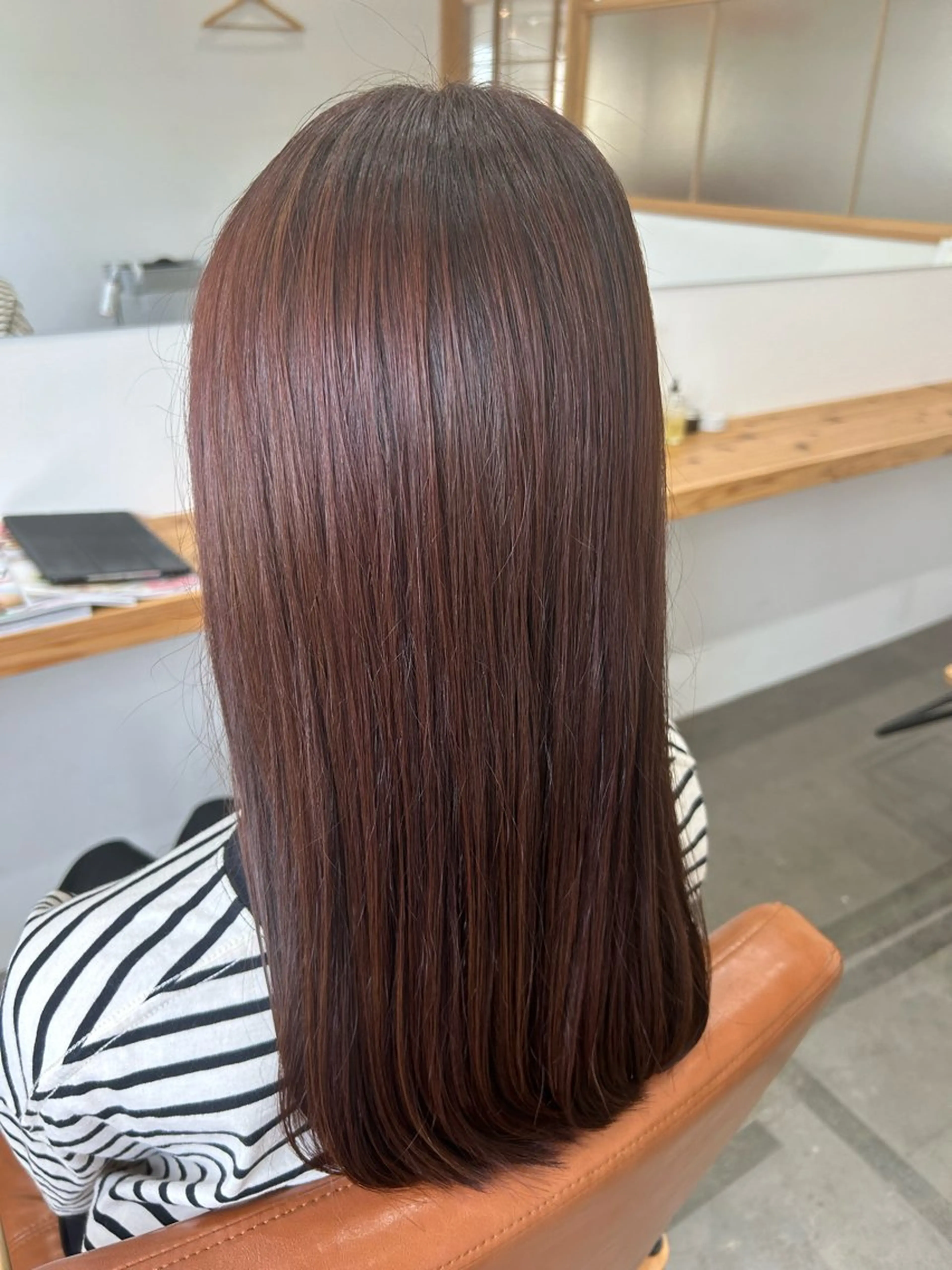 ロング 房野 亜佑美のヘアスタイル