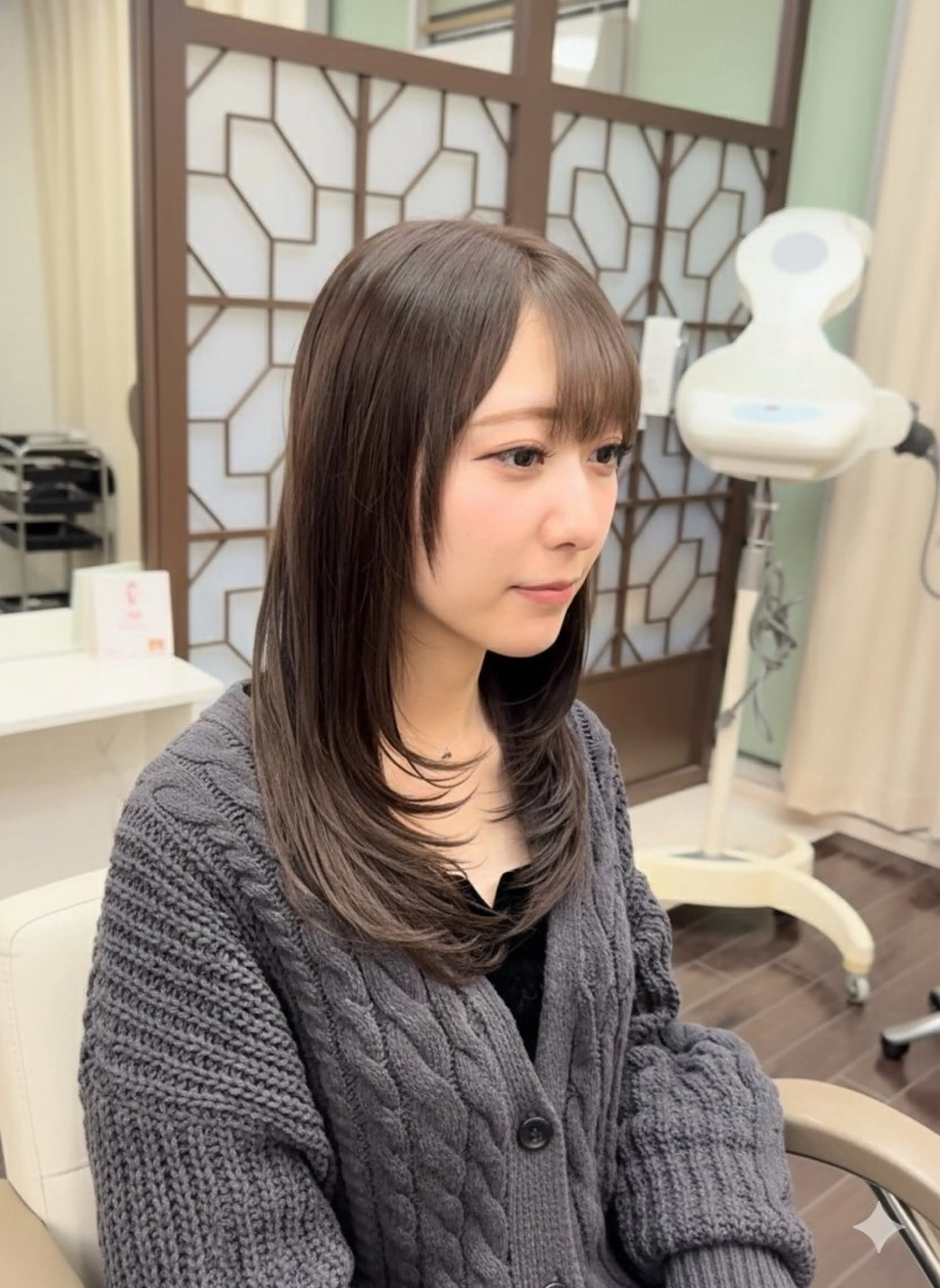 ロング レイヤーカット カット ヘアカラー 似合わせで新しい 自分へ導くそうまのヘアスタイル